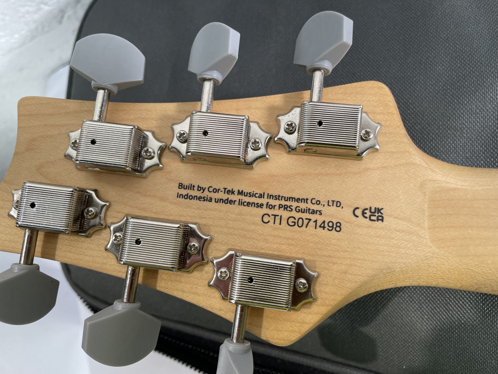 A pre-owned PRS SE Silver Sky John Mayer Edition, Moon White with bag. - Image 3 of 3