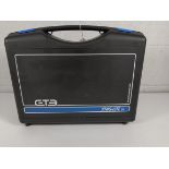 A GTE KMG-Lite Distance Set with carry case.