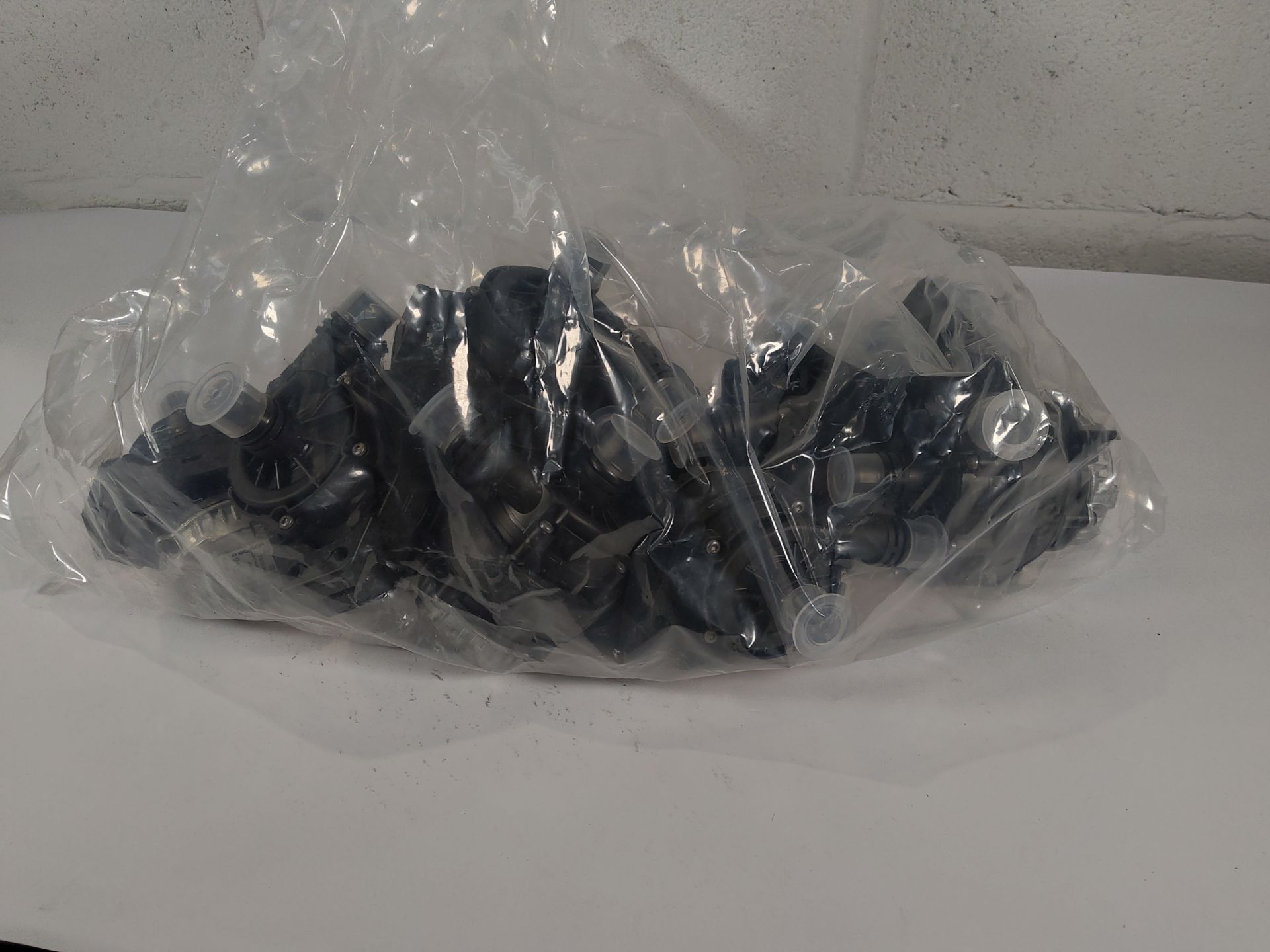 Ten as new Bosch Auxiliary Water Pumps (cooling water circuit) - 0392024-99.