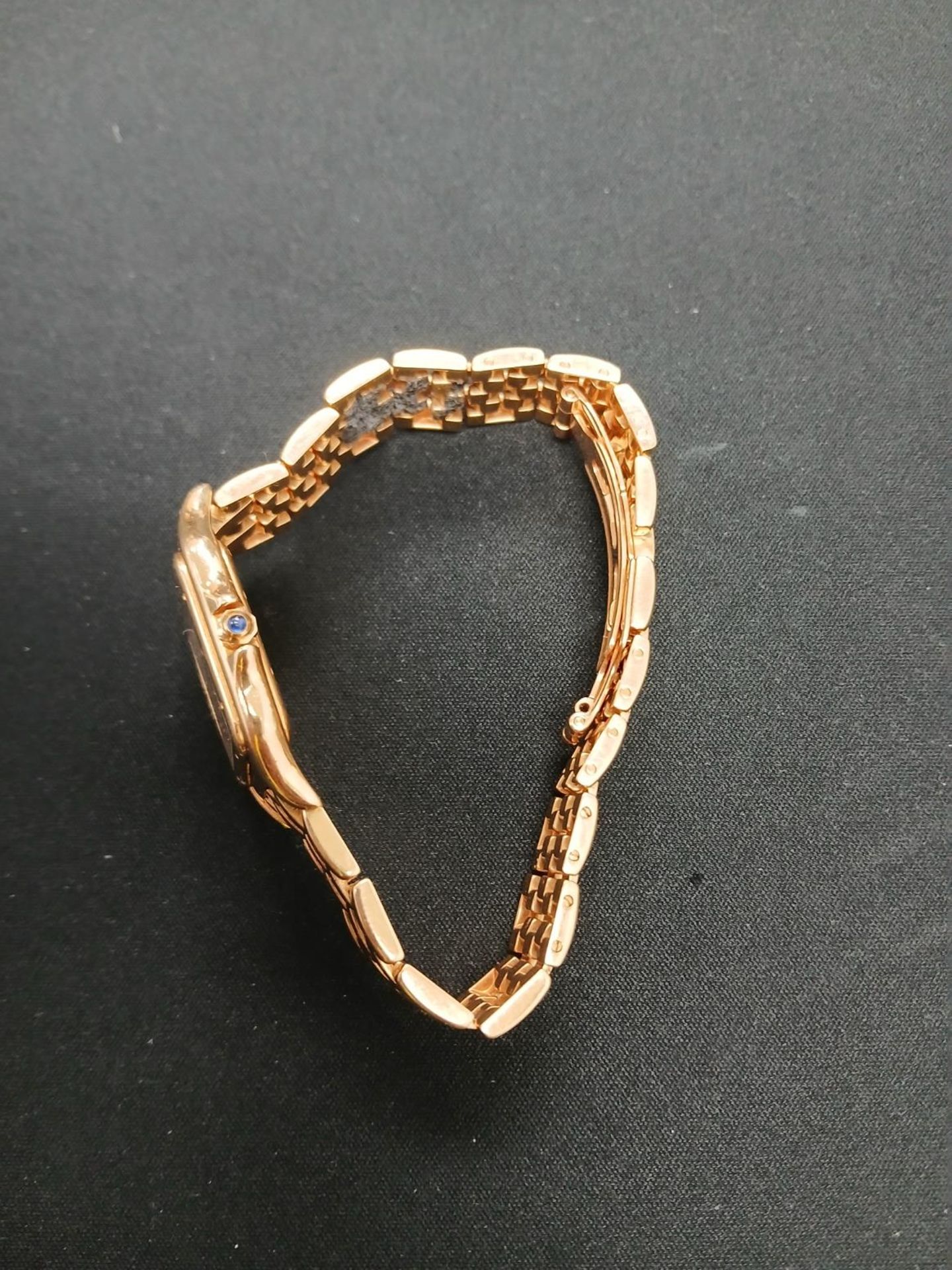 An 18ct gold Cartier wristwatch with square gold case, fitted with an 18ct gold link bracelet. - Image 4 of 7