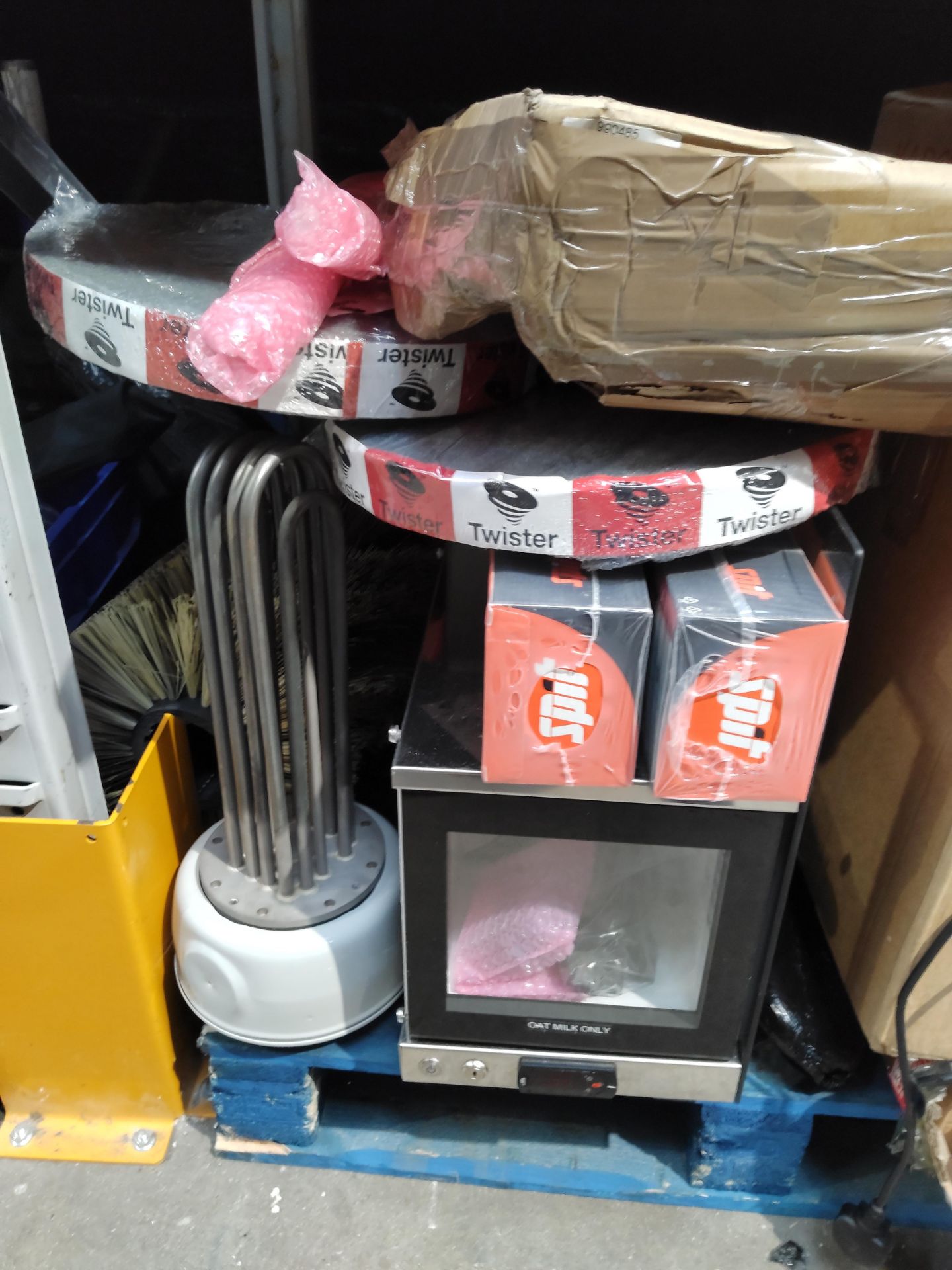 A large quantity of assorted mainly industrial and commercial. - Image 4 of 5