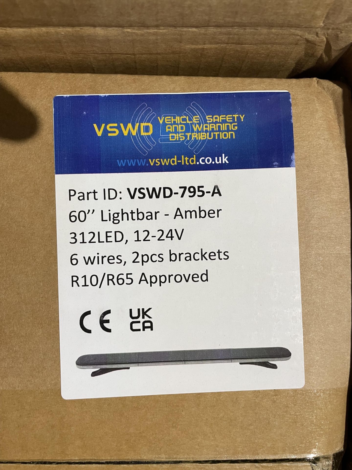 A boxed as new VSWD-795-A 60" Lightbar, Amber, 312 LED, 12-24V.