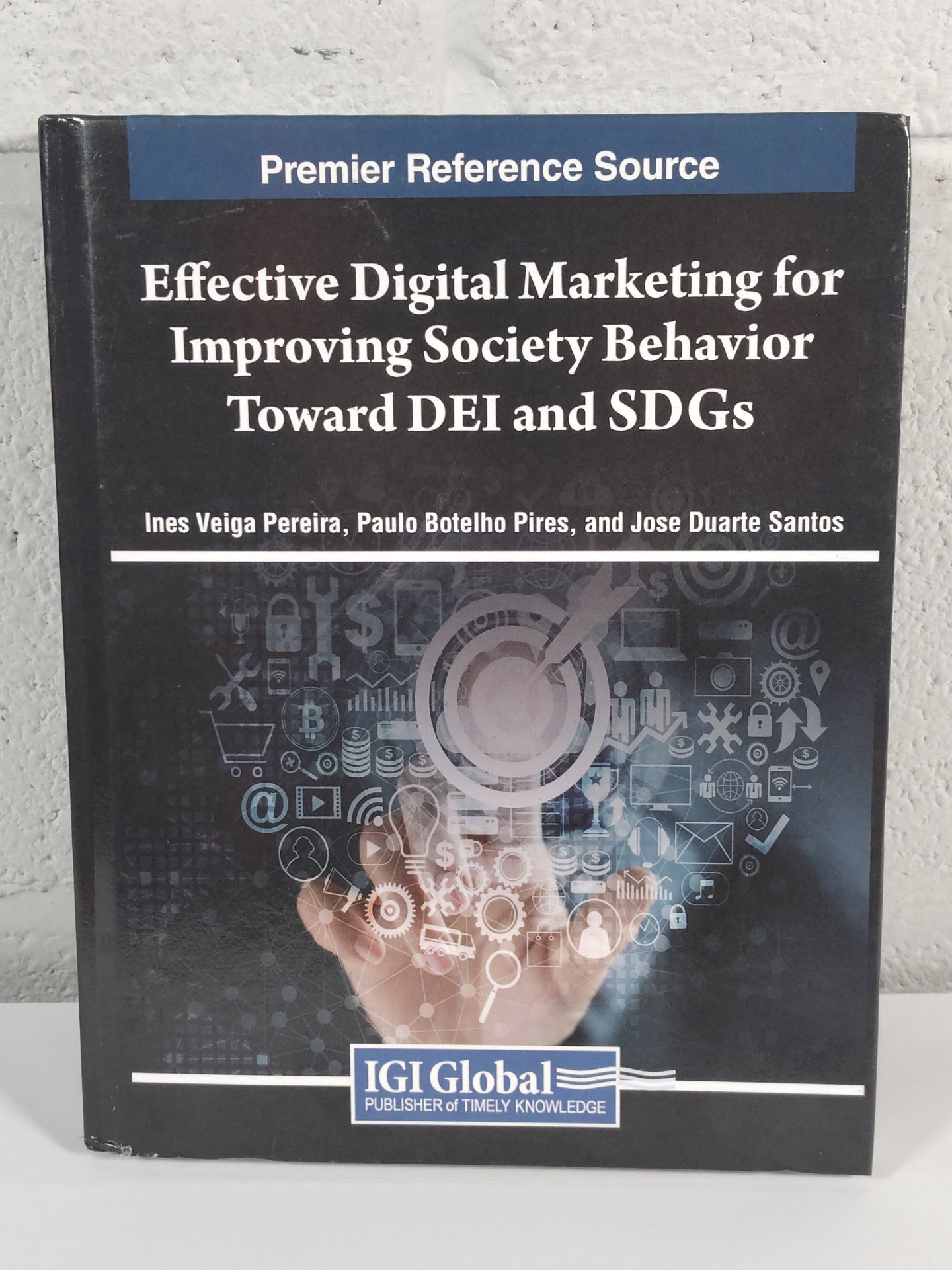 Two IGI Global Premier Research Source to include 1x Leveraging AI for Effective Digital Relationshi - Image 2 of 5