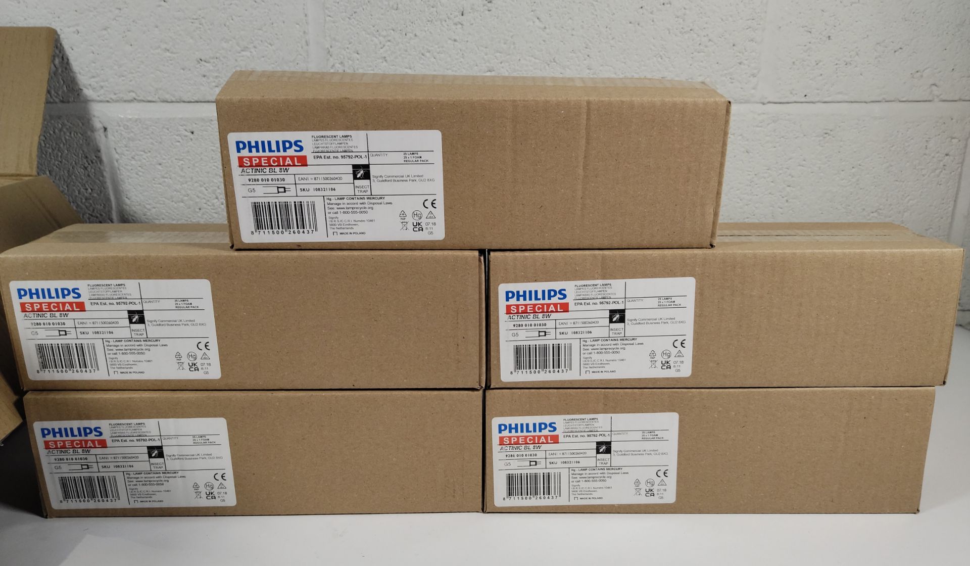 Ten boxes of as new Philips Special Actinic BL 8W Fluorescent Lamp/Insect Trap (8711500260437) (25 l - Image 3 of 3