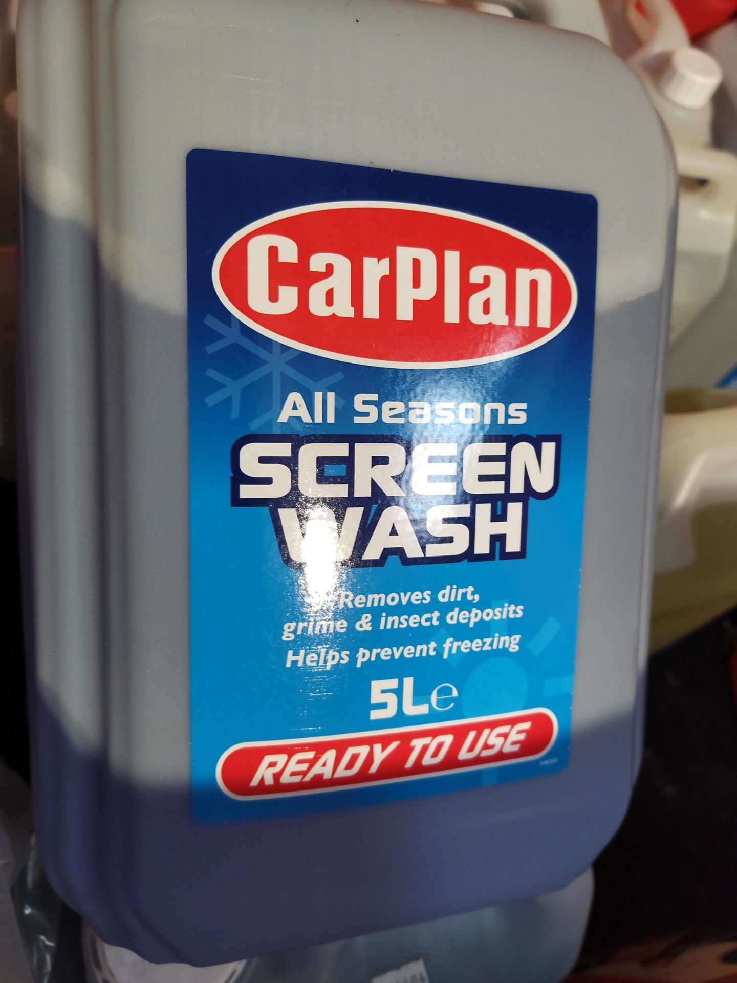 Assorted liquids and related items to include screen wash, multi surface cleaner and disinfectant (s - Image 2 of 4