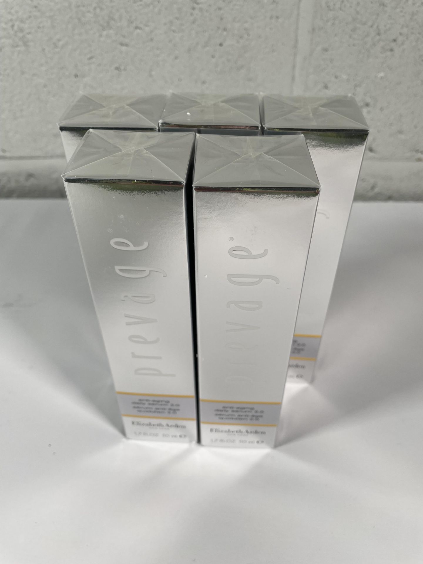 Five Elizabeth Arden Prevage anti-aging daily serum 2.0, 50ml.