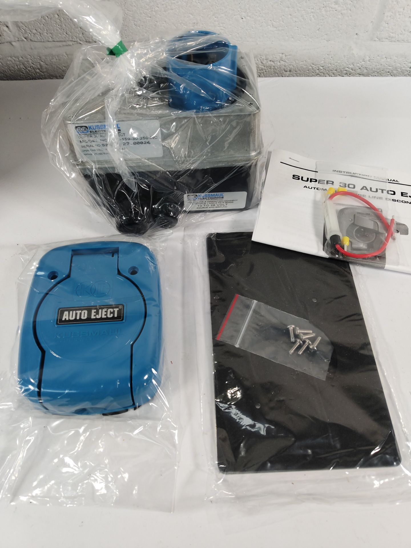 A boxed as new Kussmaul Super 30 Auto Eject (automatic shore line disconnect) 091-159-30-250.