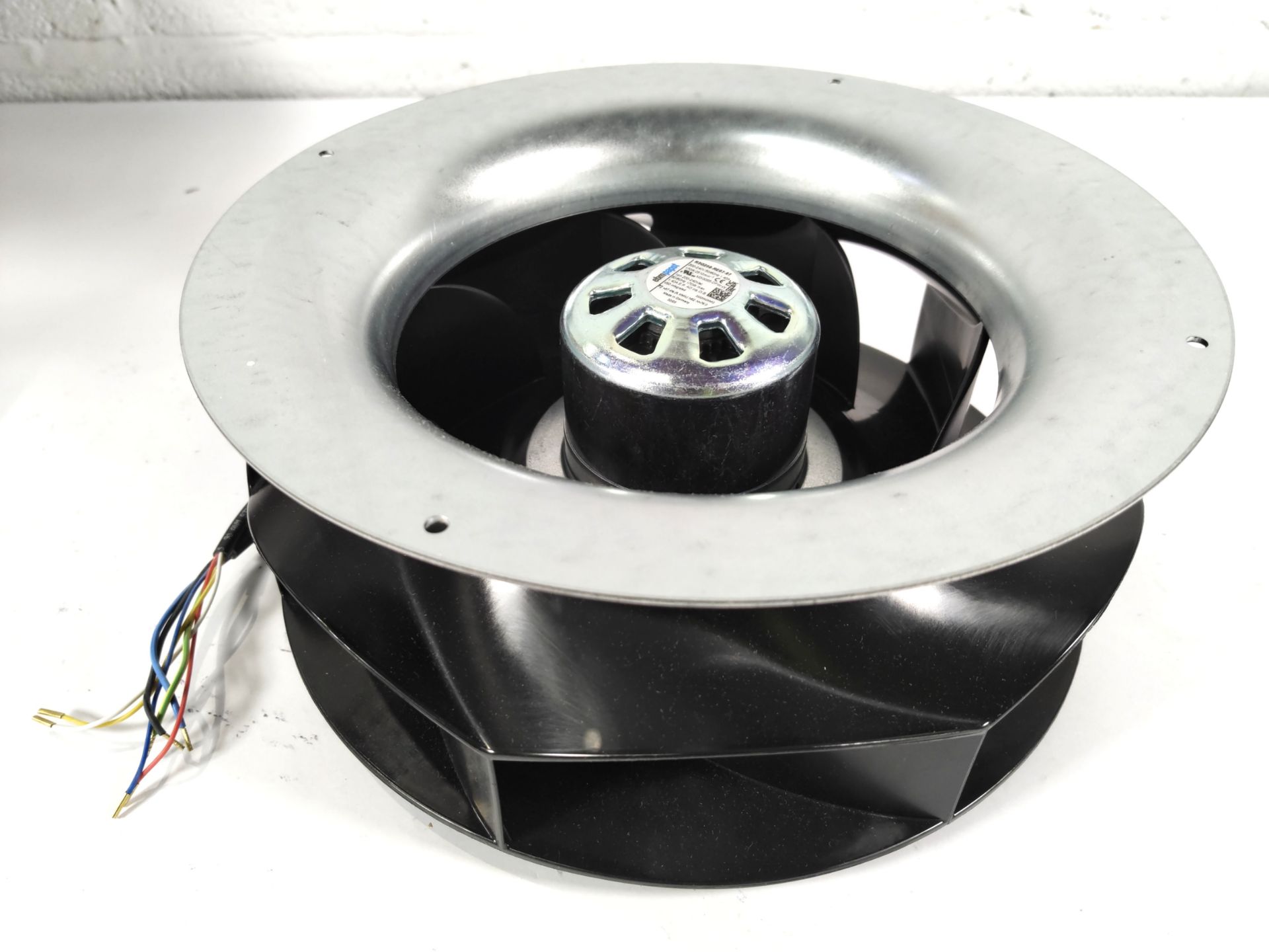 An EBM-Papst RadiCal Series centrifugal fan, 230V AC, measurements 250mm (W) x 99mm (D) IP Rating IP - Image 3 of 4