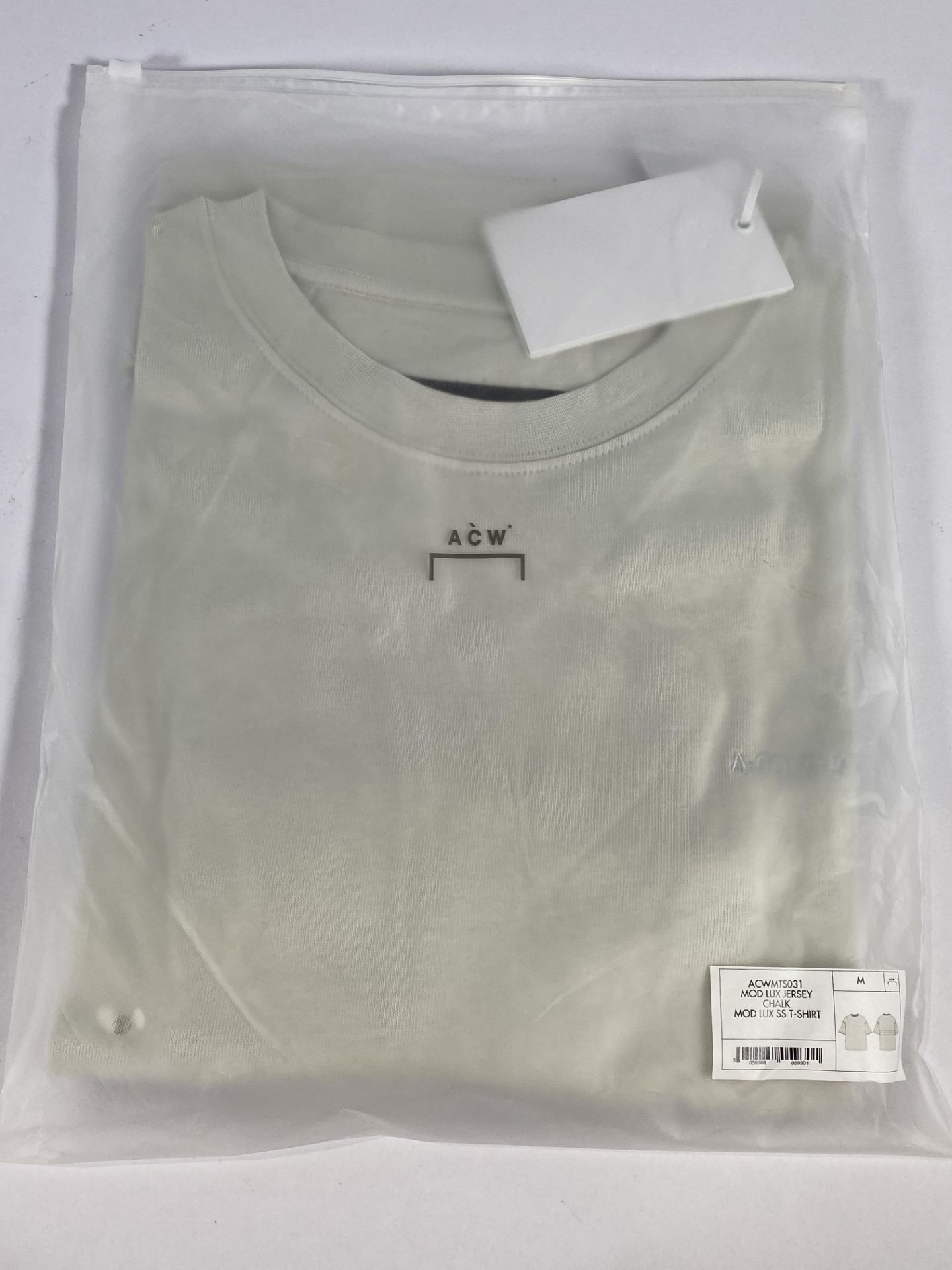 A-Cold wall mod lux t-shirt (Medium).