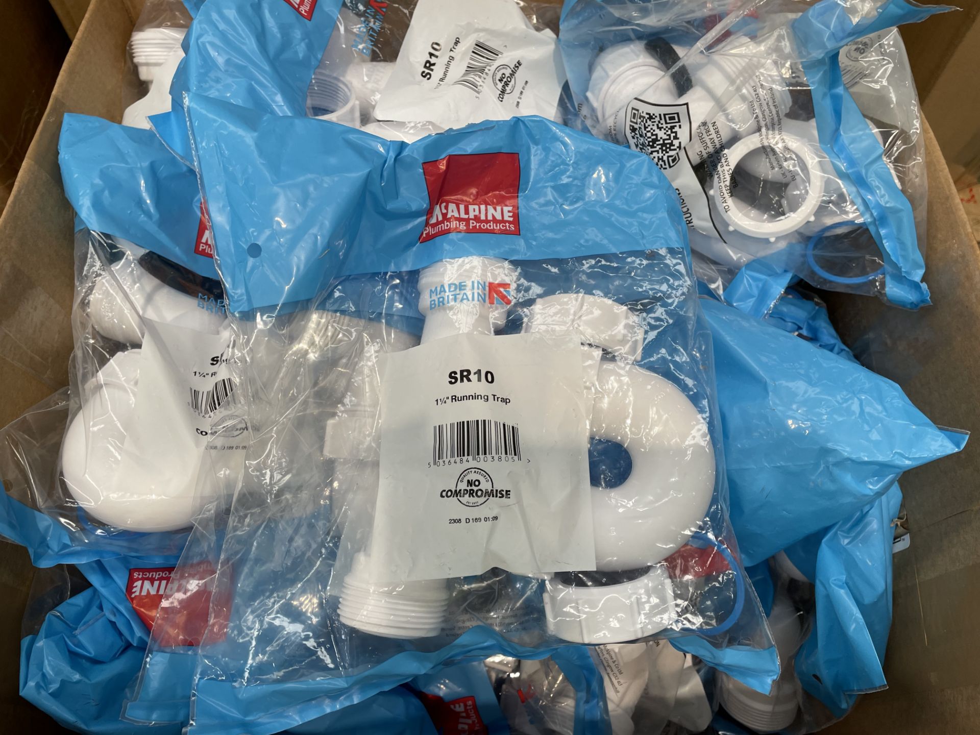 Twenty eight as new SR10 McAlpine Running P Traps 1.25".