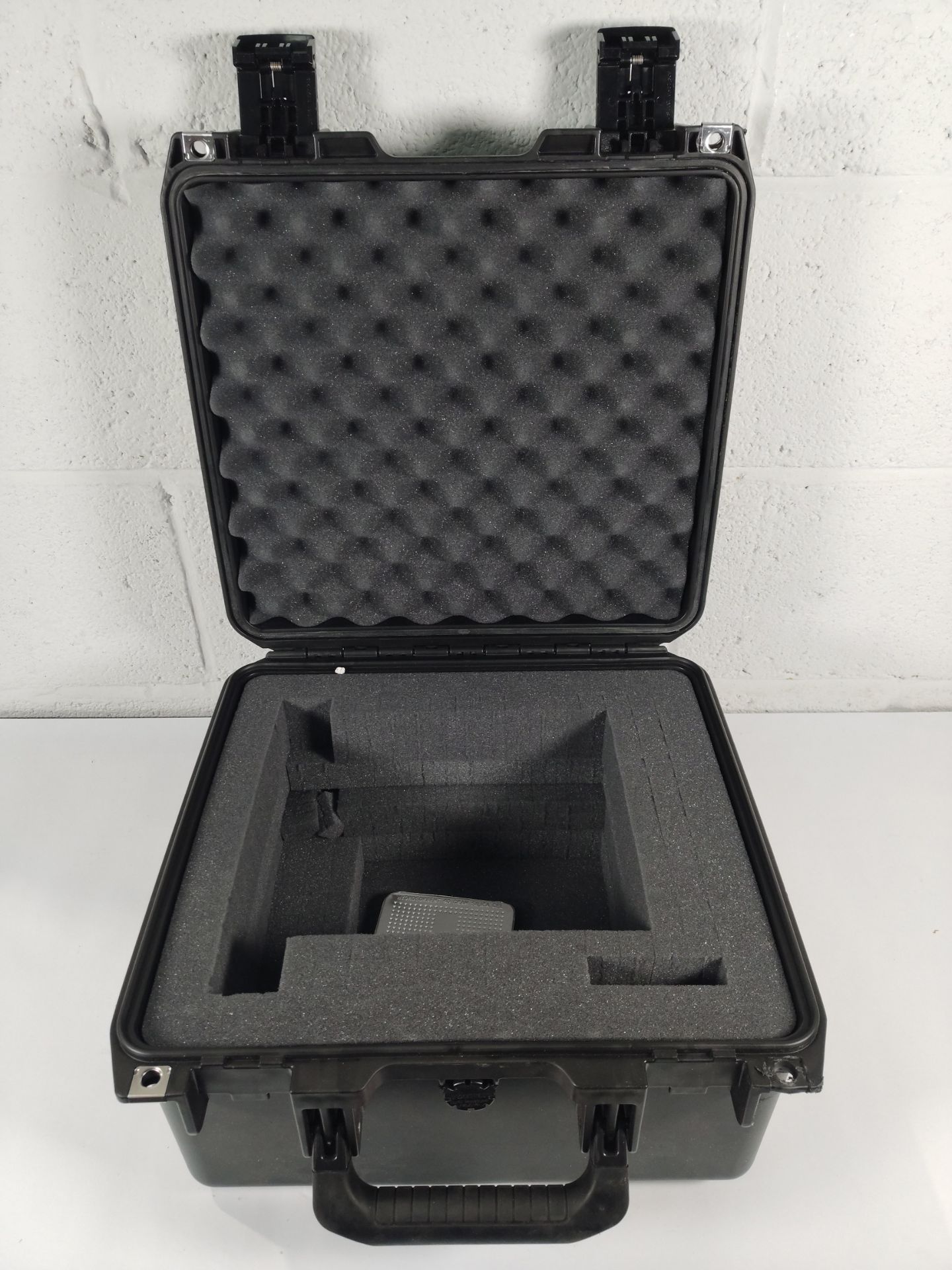 Three pre-owned branded hard cases to include 2x Peli Storm Case iM2275 and 1x SKB Cases iSeries uti - Image 4 of 4