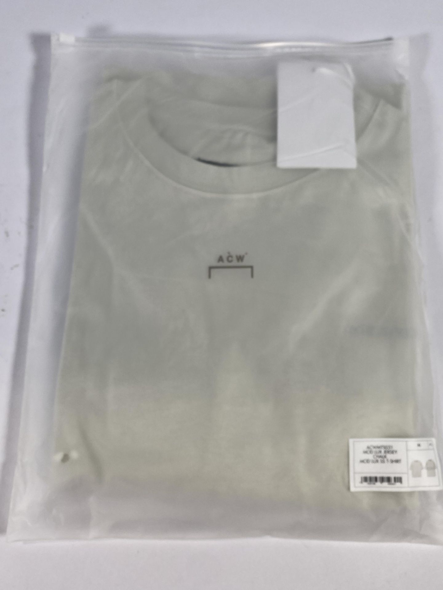 A-Cold wall mod lux t-shirt (Medium).