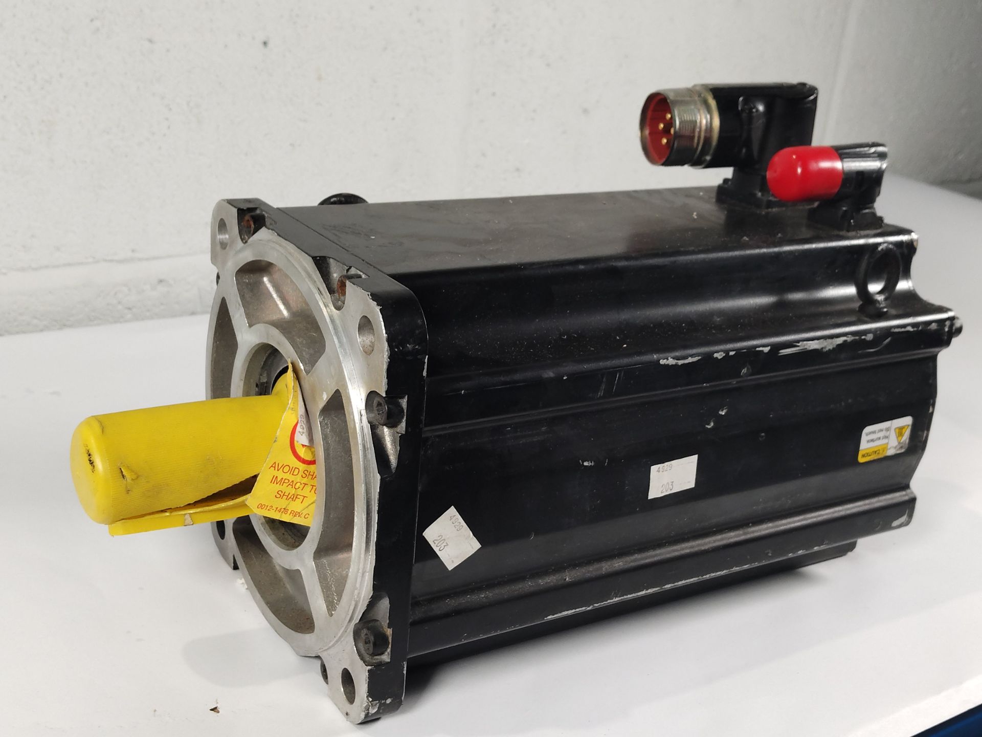 A pre-owned Allen-Bradley 480V inverter duty AC Servo motor (REF: MPM-B2153E-MJ72AA).