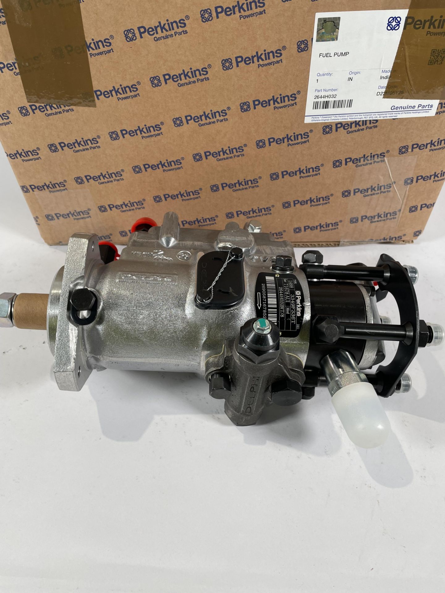 A Perkins 1100 SERIES Fuel Pump 2644H032RT/8.