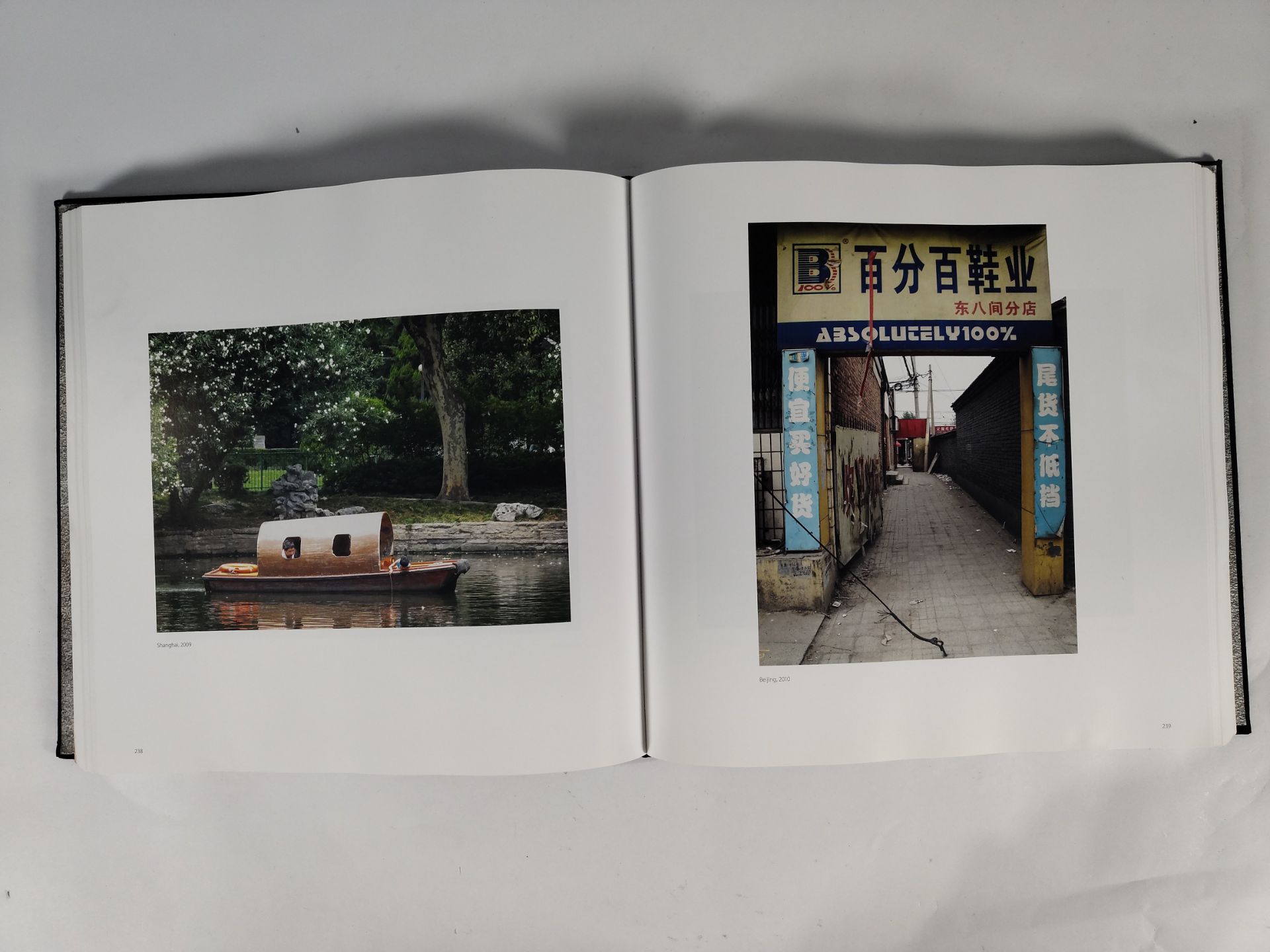 Seeing As by Rene Blacer - Acc Art Books (hardcover), pre-owned with dirt marks on the hardcover and - Image 3 of 4