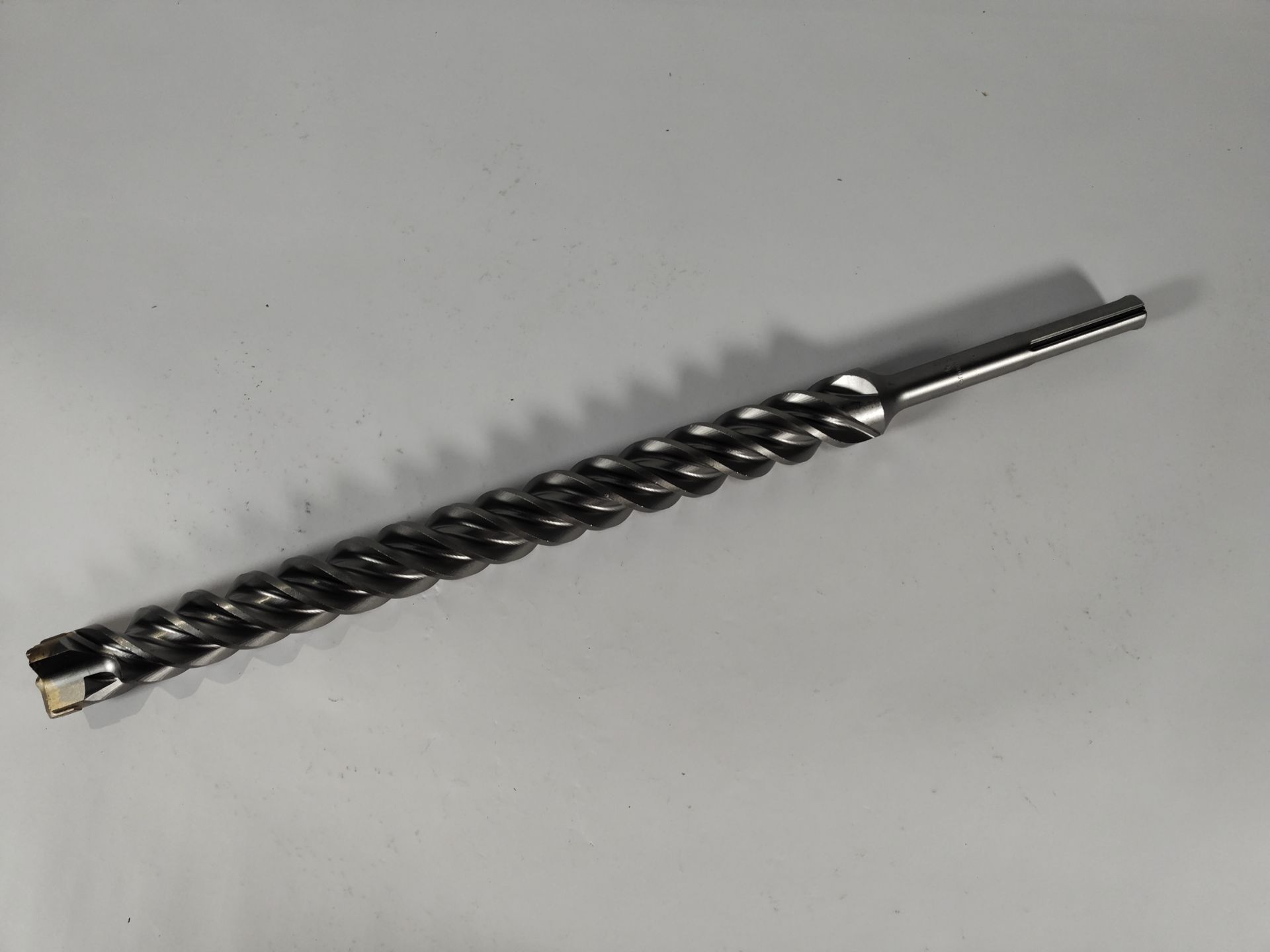 As new DeWalt Hammer Drill, Extreme SDS-Max, 38mm, 450 x 570mm.