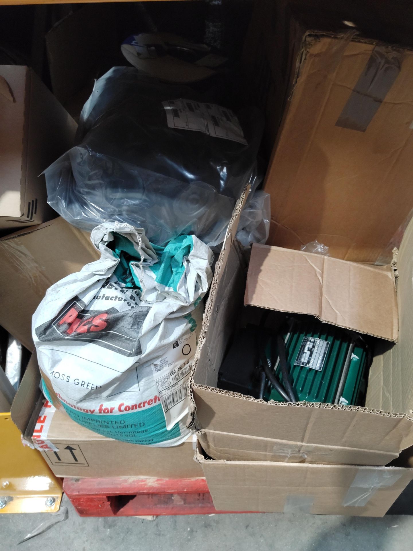 A large quantity of assorted mainly industrial related items. - Image 2 of 6