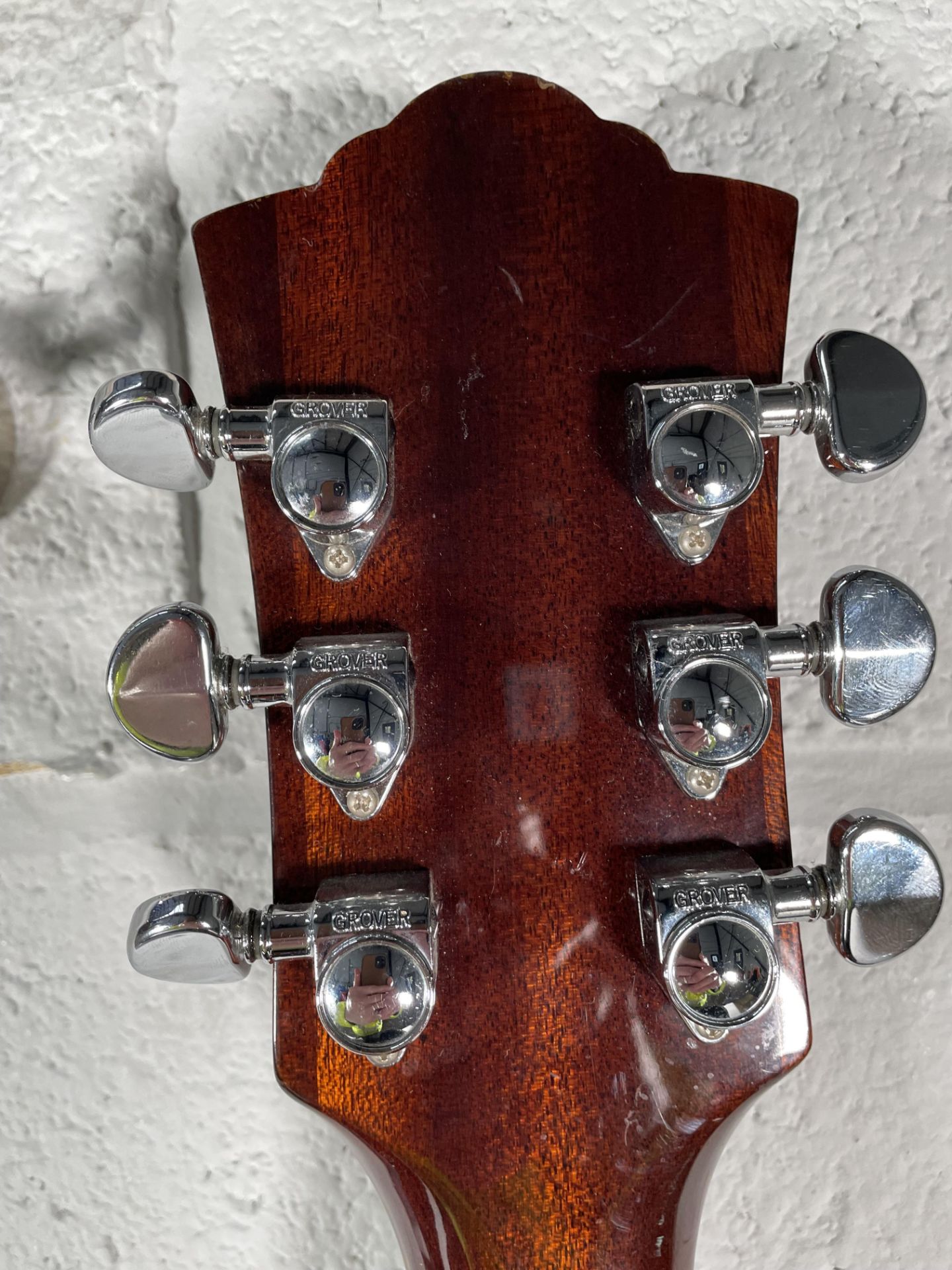 A pre-owned Guild GAD-50 Nat Dreadnought Acoustic Guitar with case (SN: GAD-17940). - Image 5 of 5
