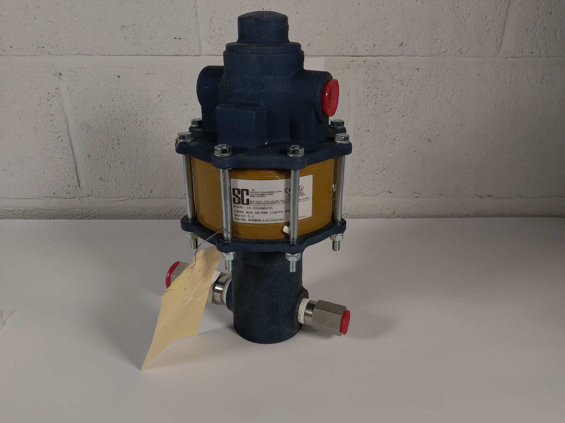 A pre-owned SC Hydraulic air driven liquid pump 10-5000W003L.