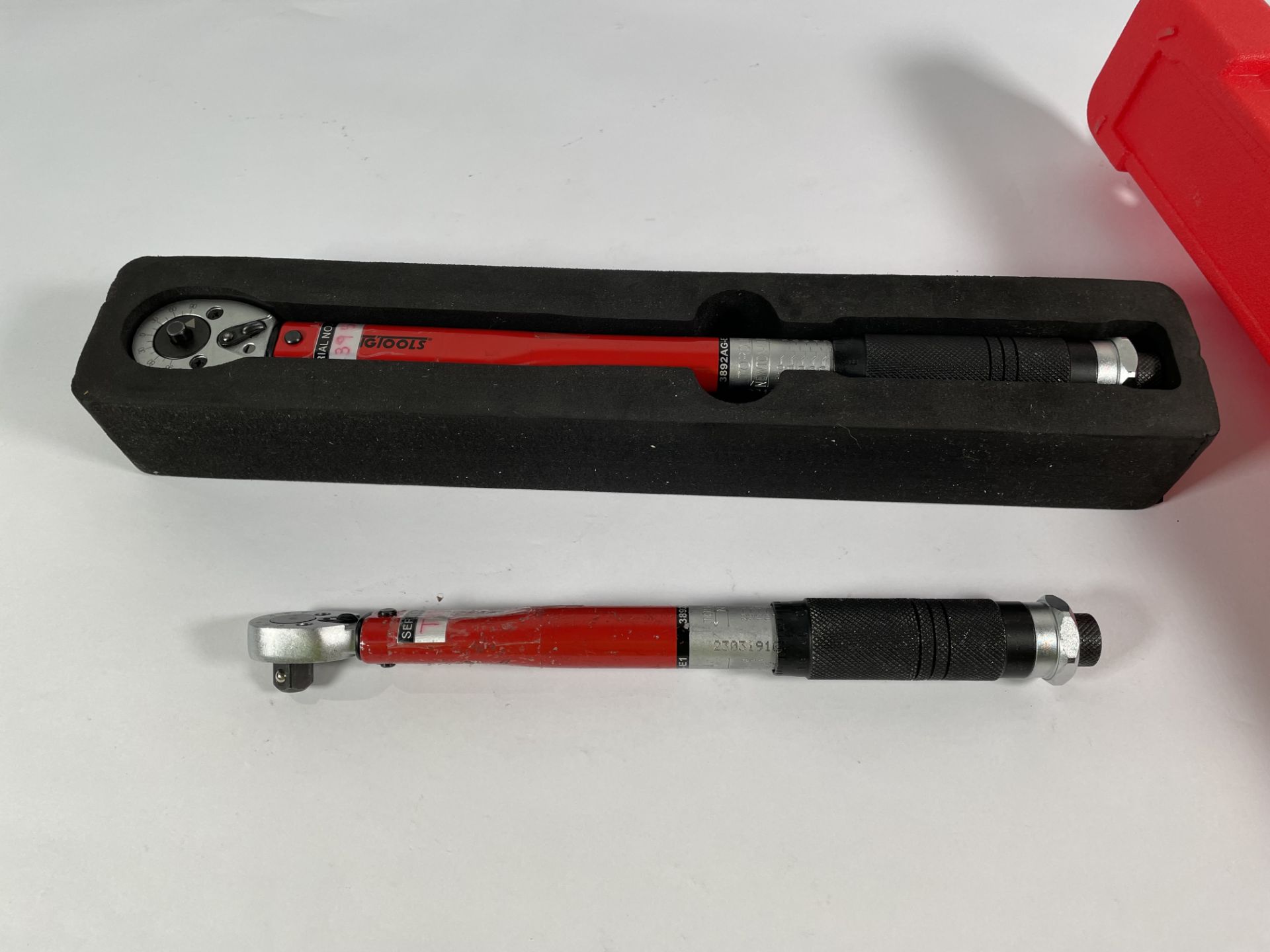 Two pre-owned Teng Tools torque wrenches: 3892AG-E3 and E1.