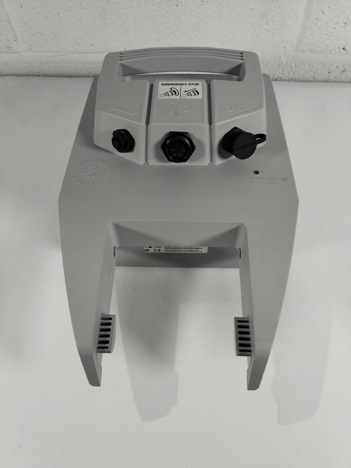 A pre-owned Torqeedo travel lithium spare 915Wh battery 1148-00.