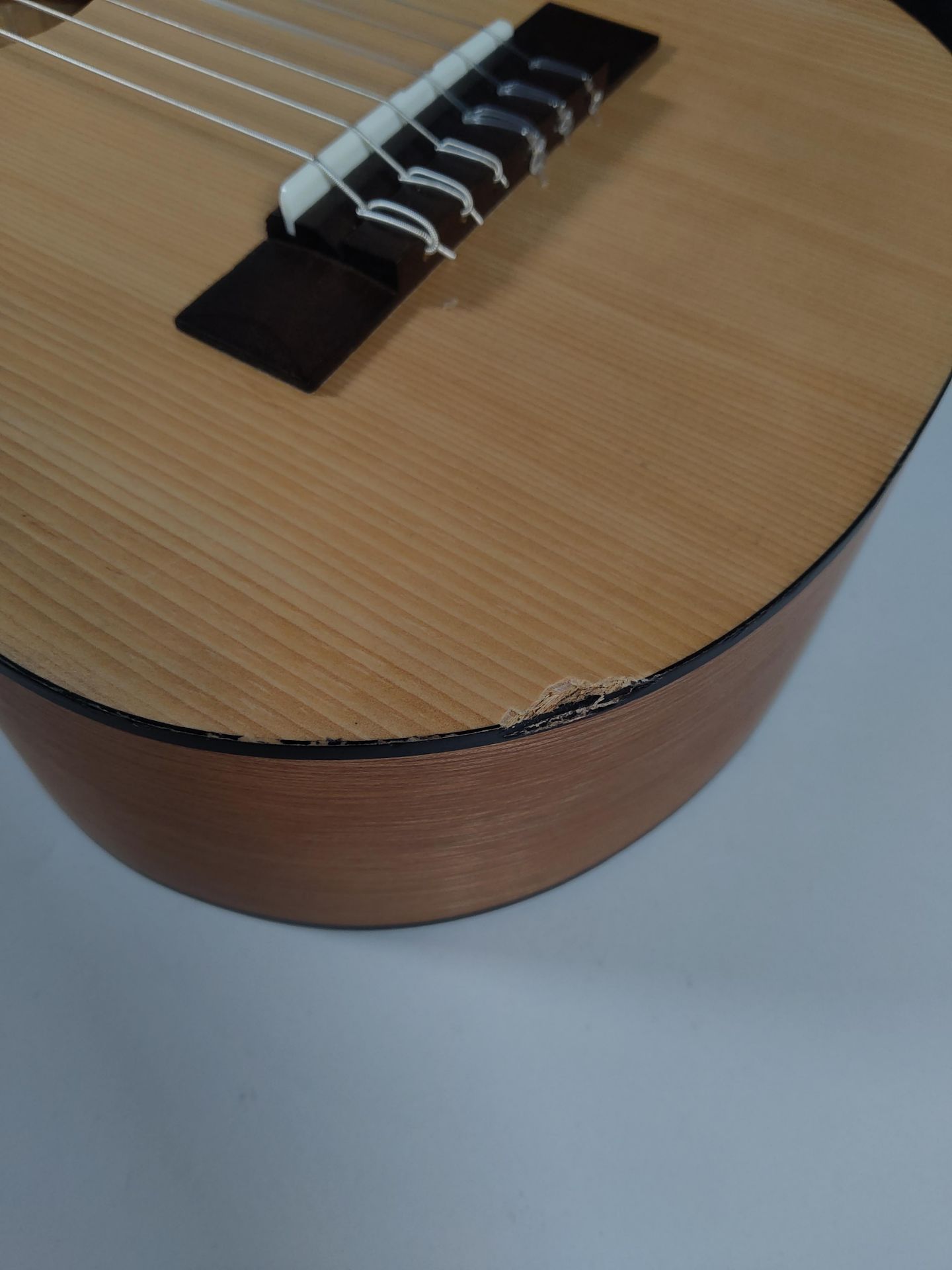 A pre-owned Yamaha Guitalele GL1 includes travel case. - Image 2 of 2