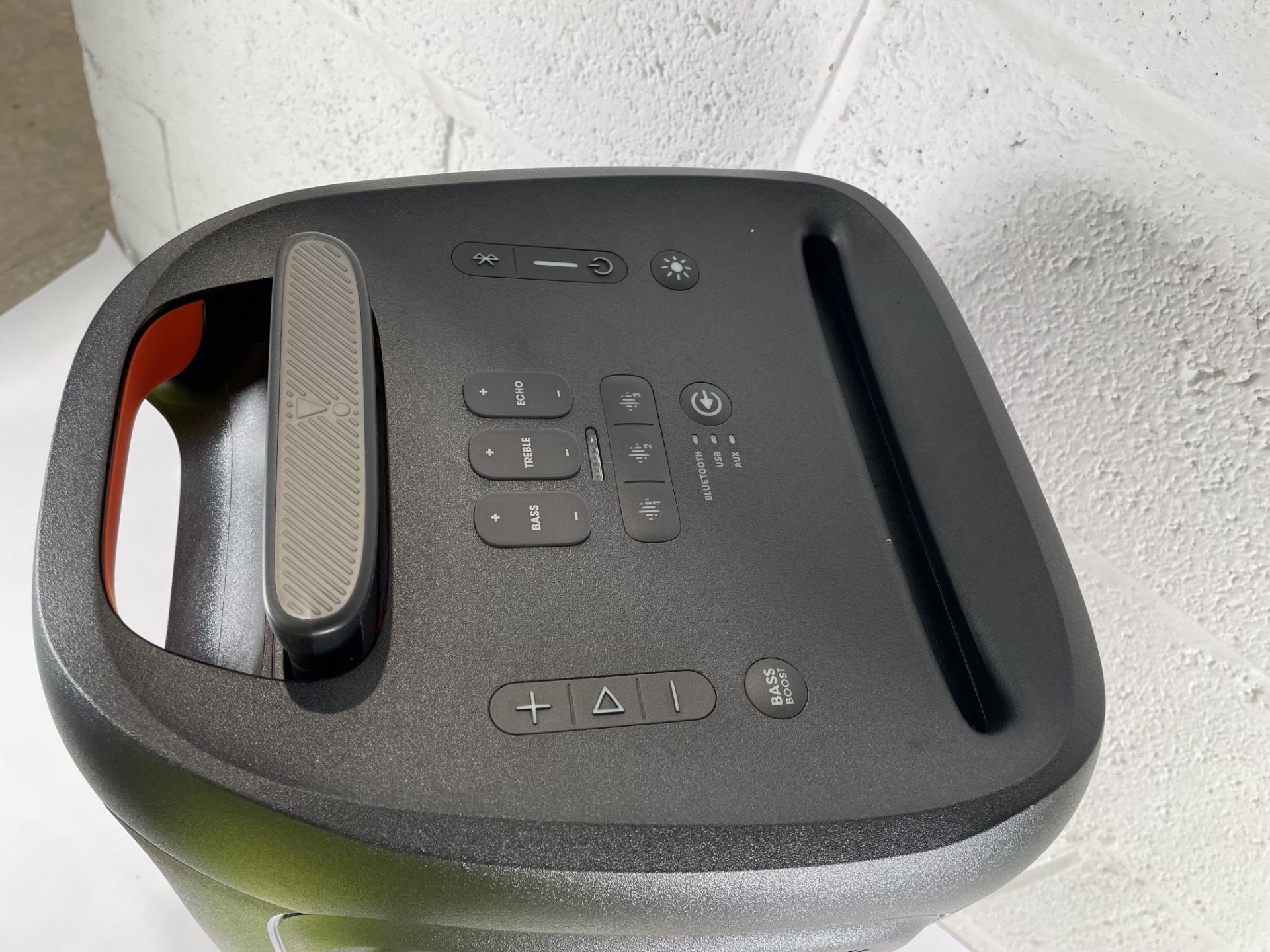 A JBL Partybox 310 (with box and packaging). - Image 3 of 3