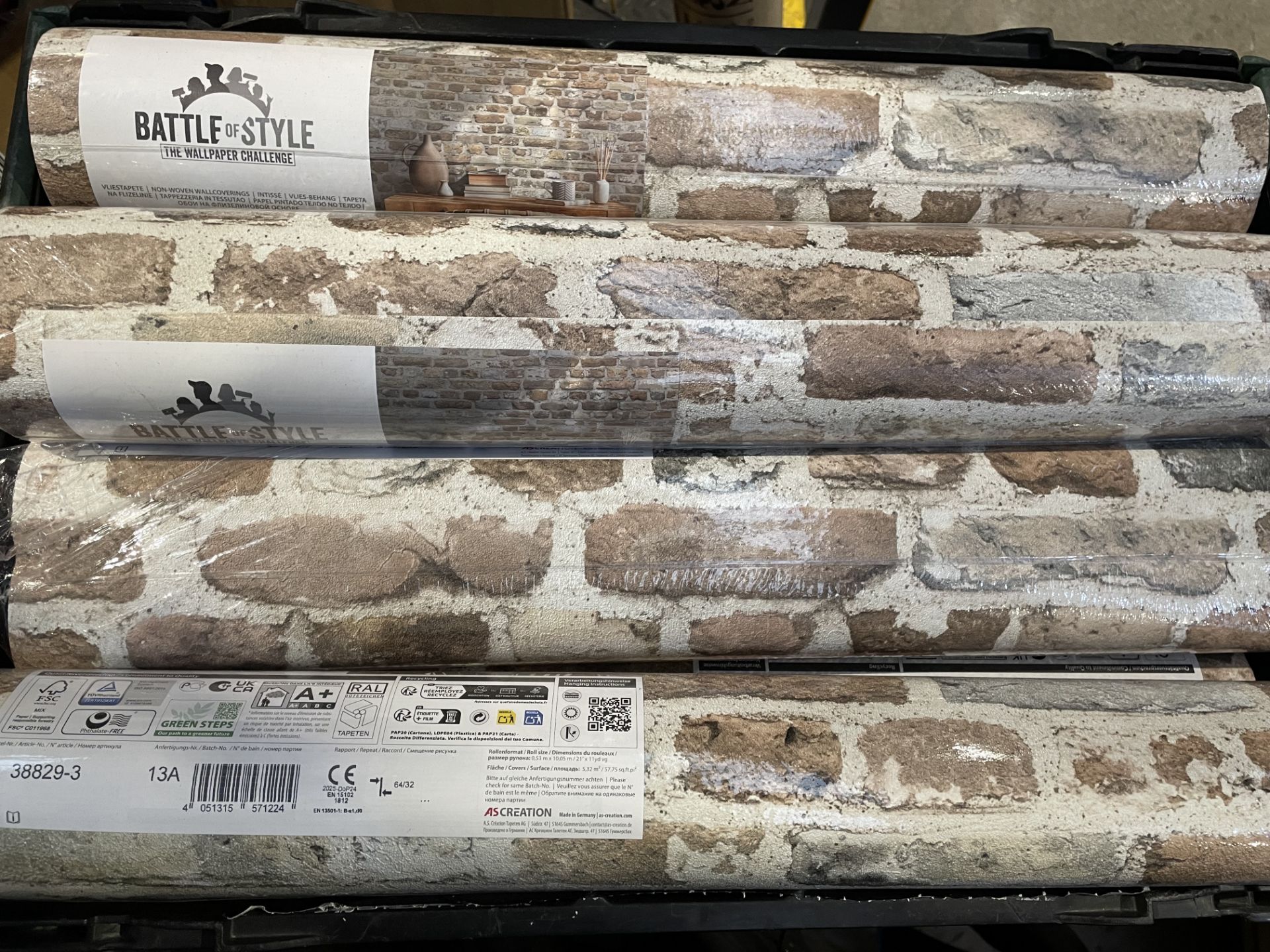 Twelve Battle of Style 38829-3 imitation brick wallpaper.