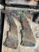 2No Howard paraplow trash legs ​​​​​​​NB: This lot is available for viewing and collection at Actons