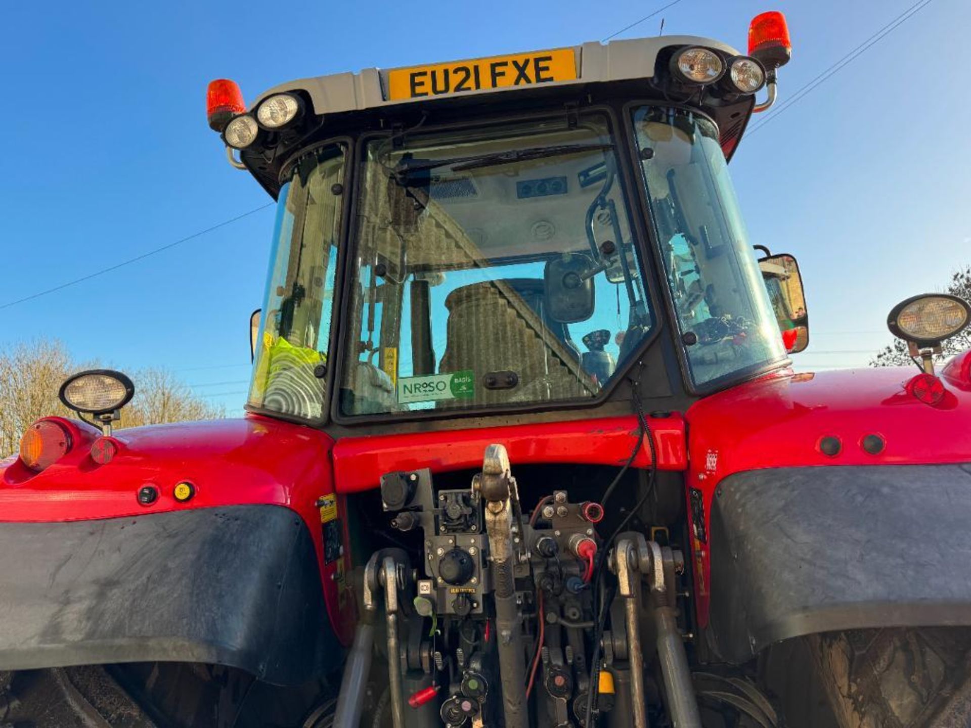 2021 Massey Ferguson 7718S 50kph Dyna 6 4wd tractor with front linkage and PTO, front and cab suspen - Image 9 of 17