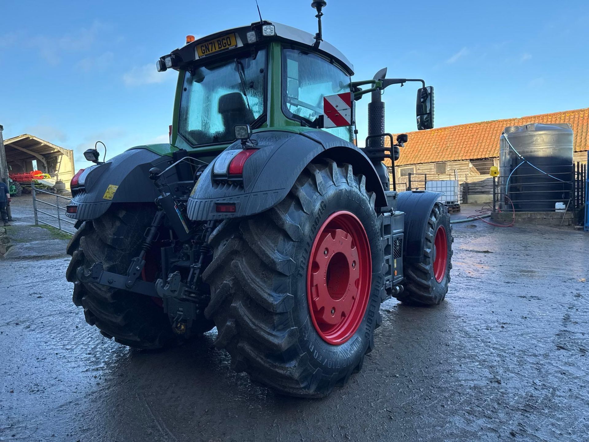 2021 Fendt 828 Profi Plus 65kph 4wd tractor with front linkage, front and cab suspension, 5 electric - Image 5 of 20