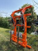 Ritchie Bale Grab/Claw - (Cambridgeshire)