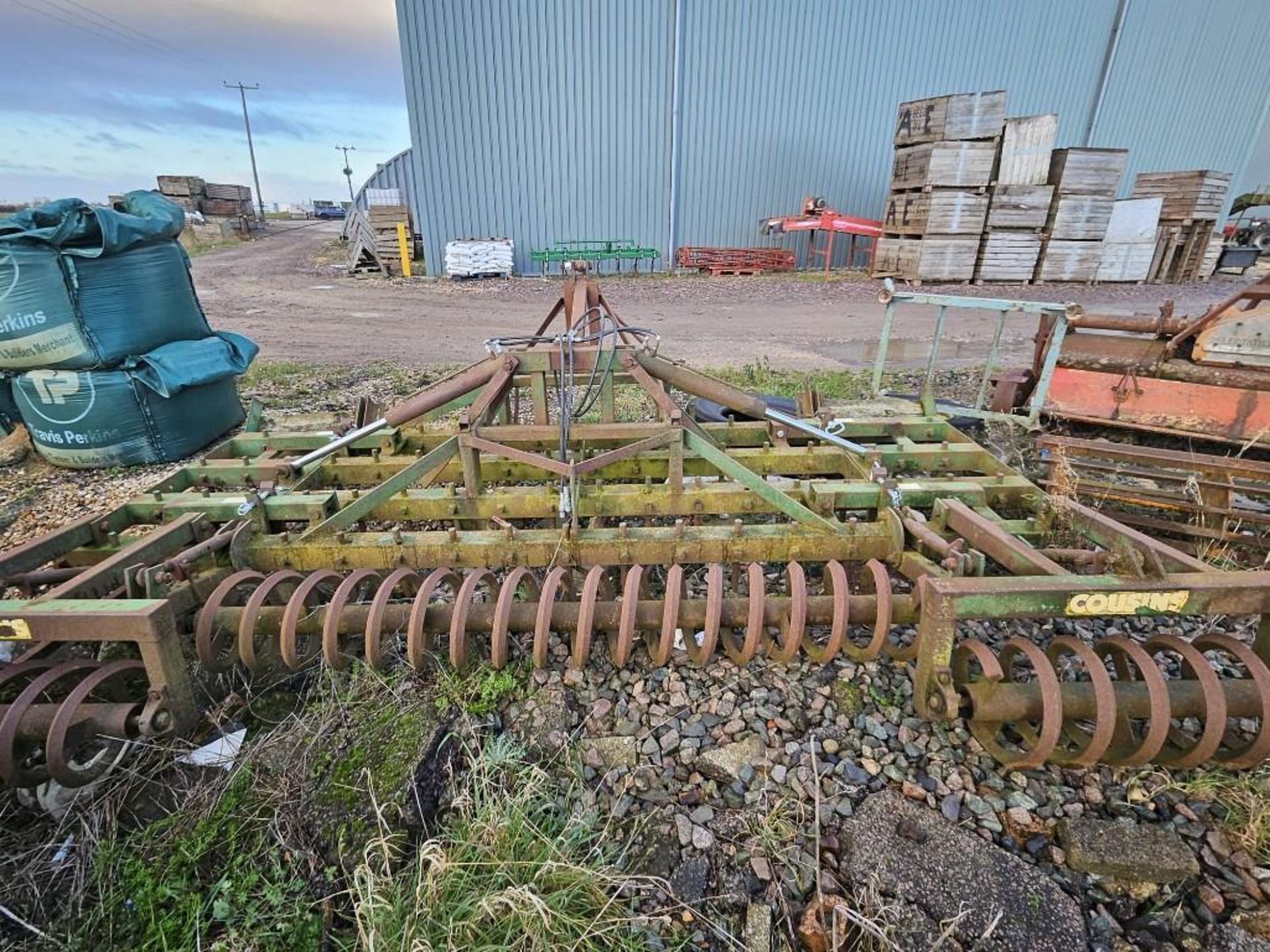 Cousins 4m Dutch Harrow Hydraulic Folding - (Cambridgeshire)