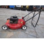 BRIGGS & STRATTON LAWN MOWER