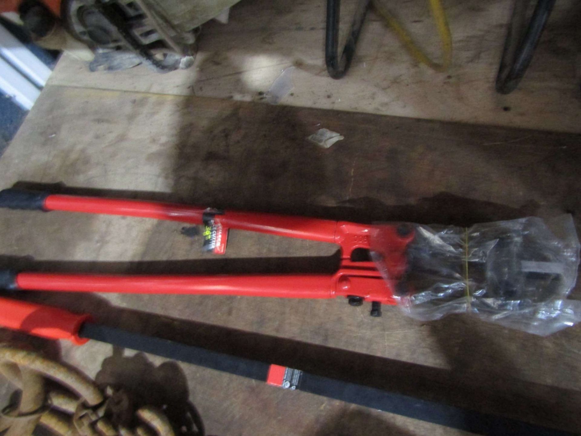 BOLT CUTTERS