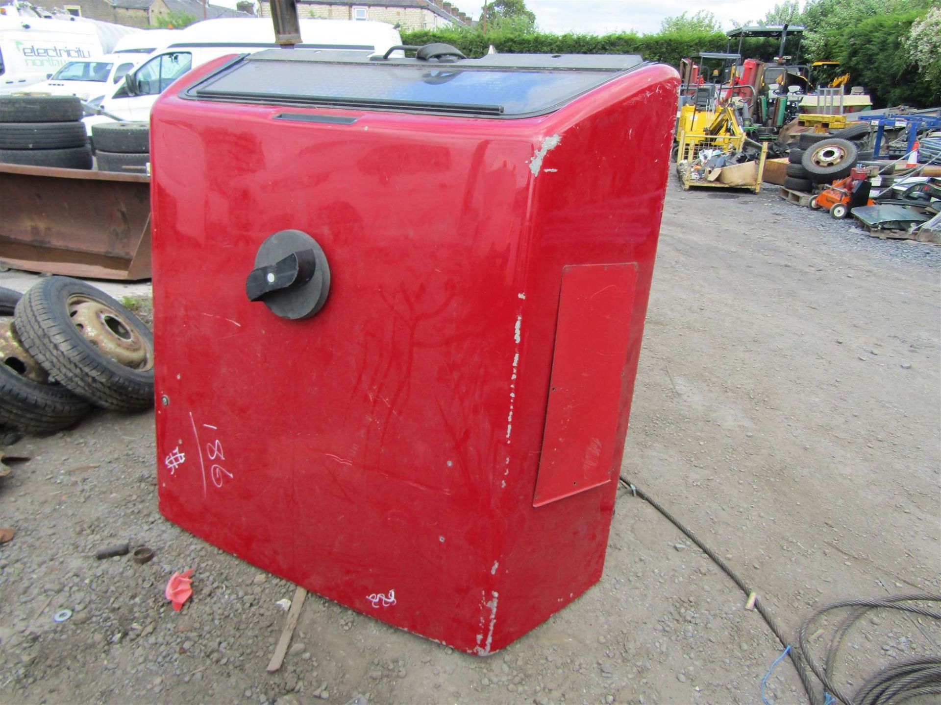 Nissan Navara Canopy - Image 2 of 2