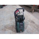 BOSCH 240 VOLT PRESSURE WASHER WITH HOSE AND LANCE