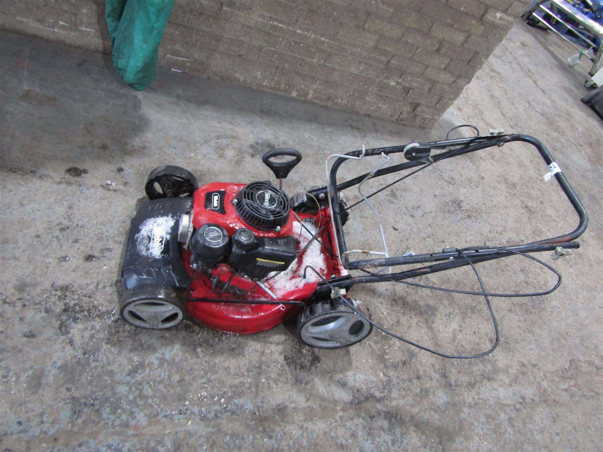 SOVEREIGN 17" PETROL LAWN MOWER