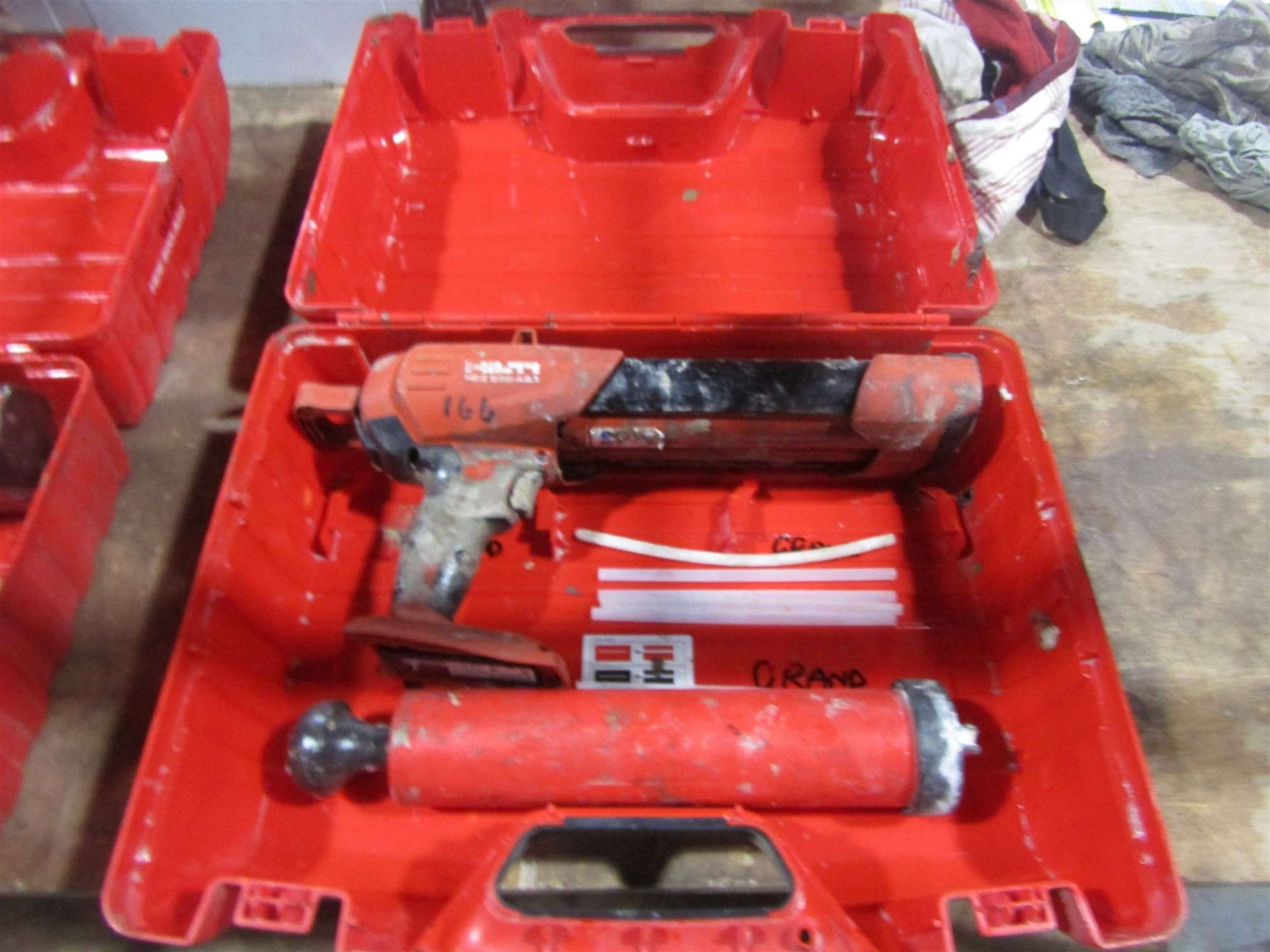 HILTI HDE 500/A22 WITH BATTERY