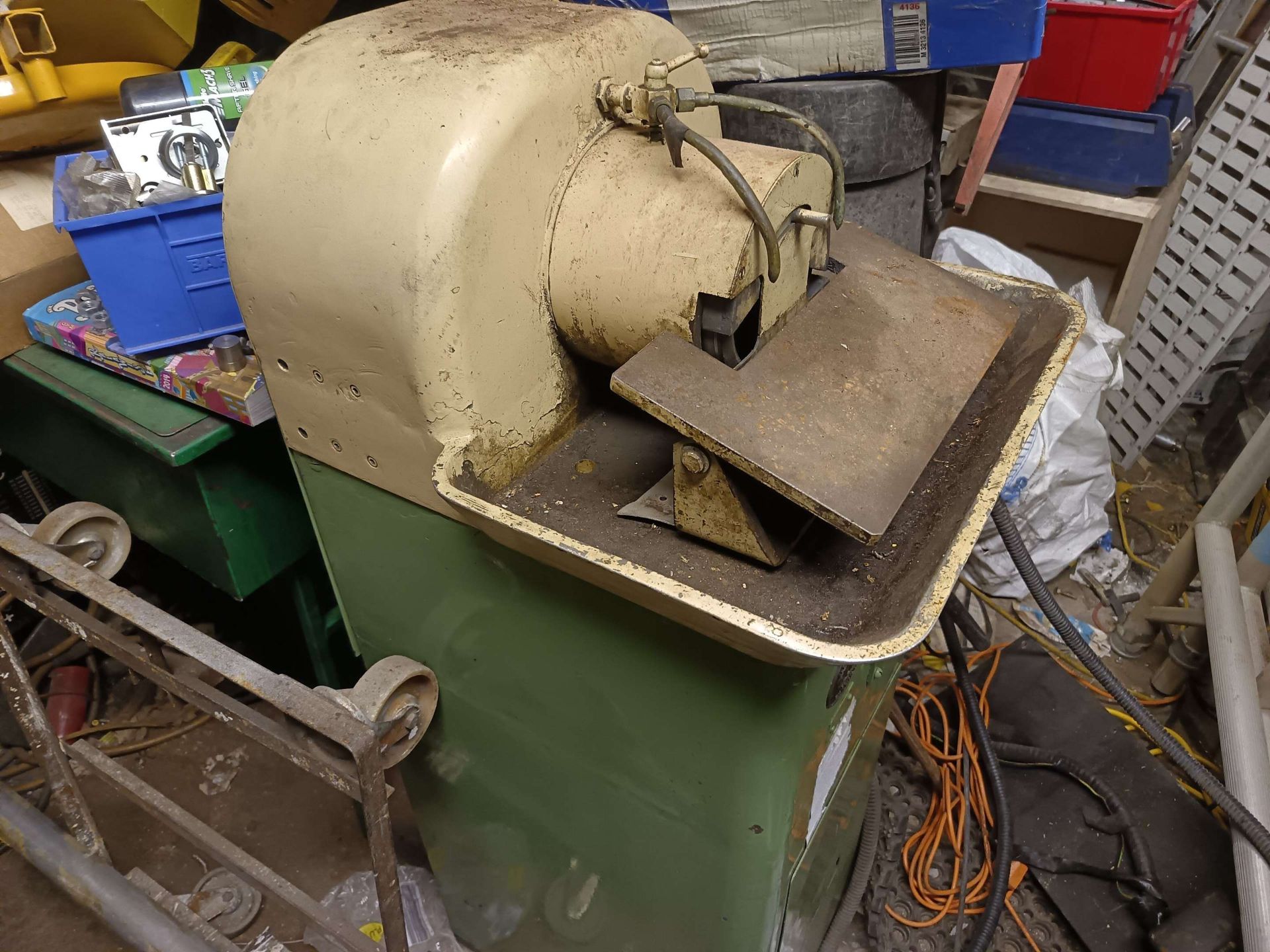 DIAMOND TOOL GRINDER (SOLD OFF SITE - BIRMINGHAM)