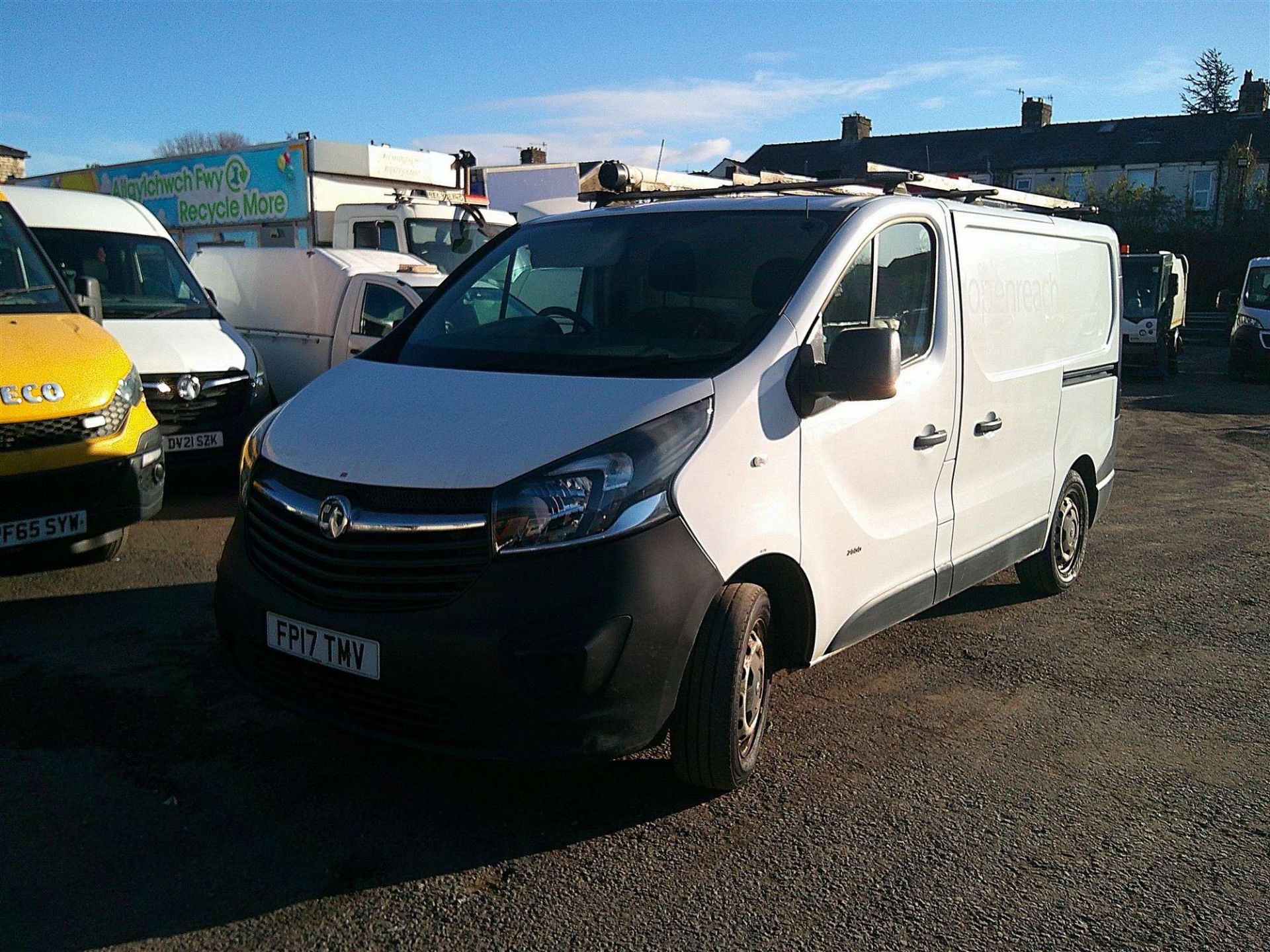 2017 17 REG VAUXHALL VIVARO 2900 CDTI ECOFLEX - EX BT - Image 2 of 7