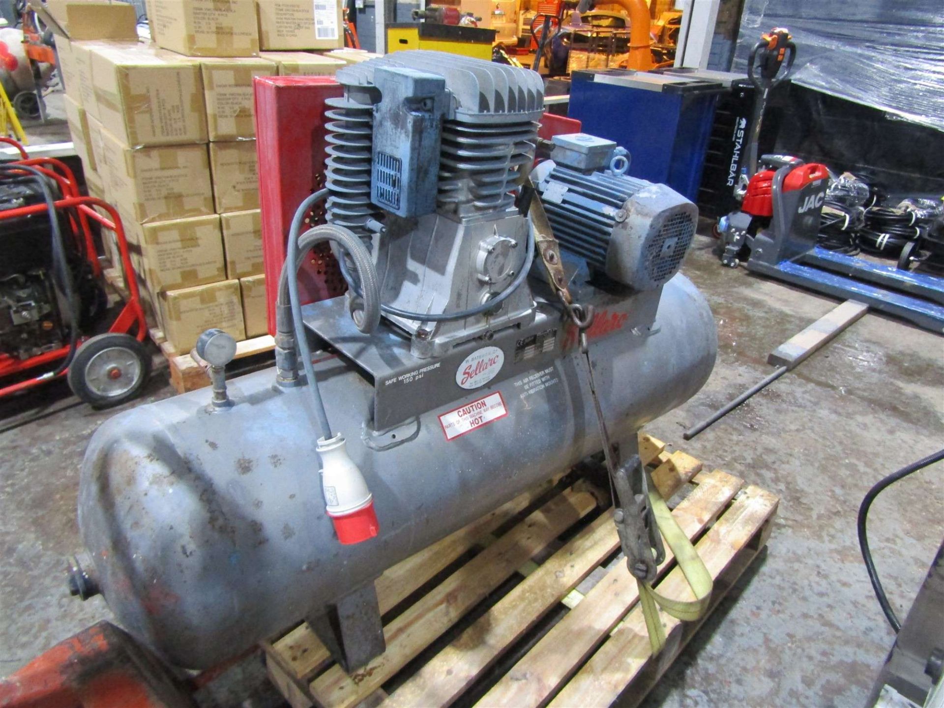 SELLARAC 3PHASE 210L L150 PSI COMPRESSOR