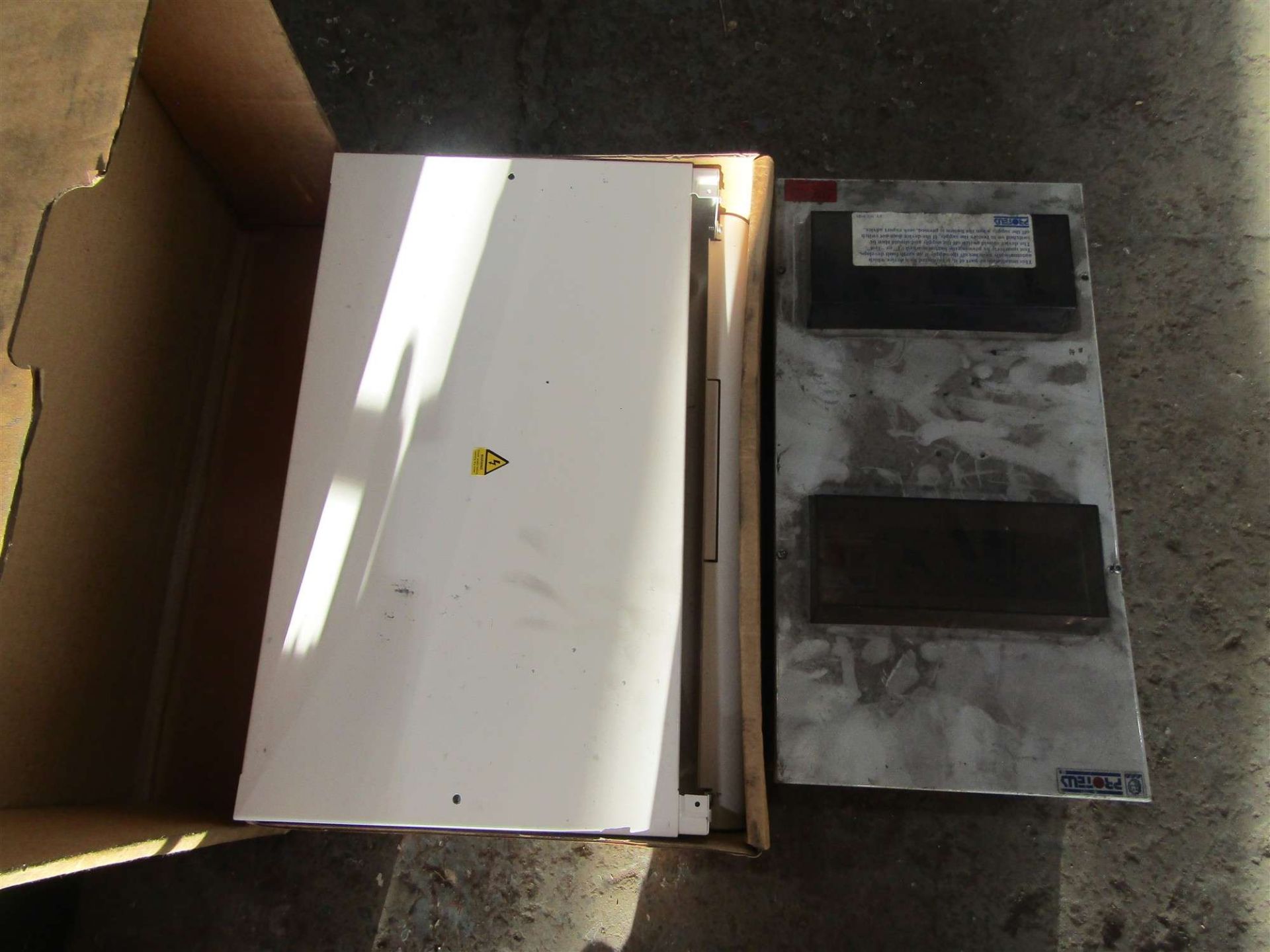 2 DISTRIBUTION BOARDS