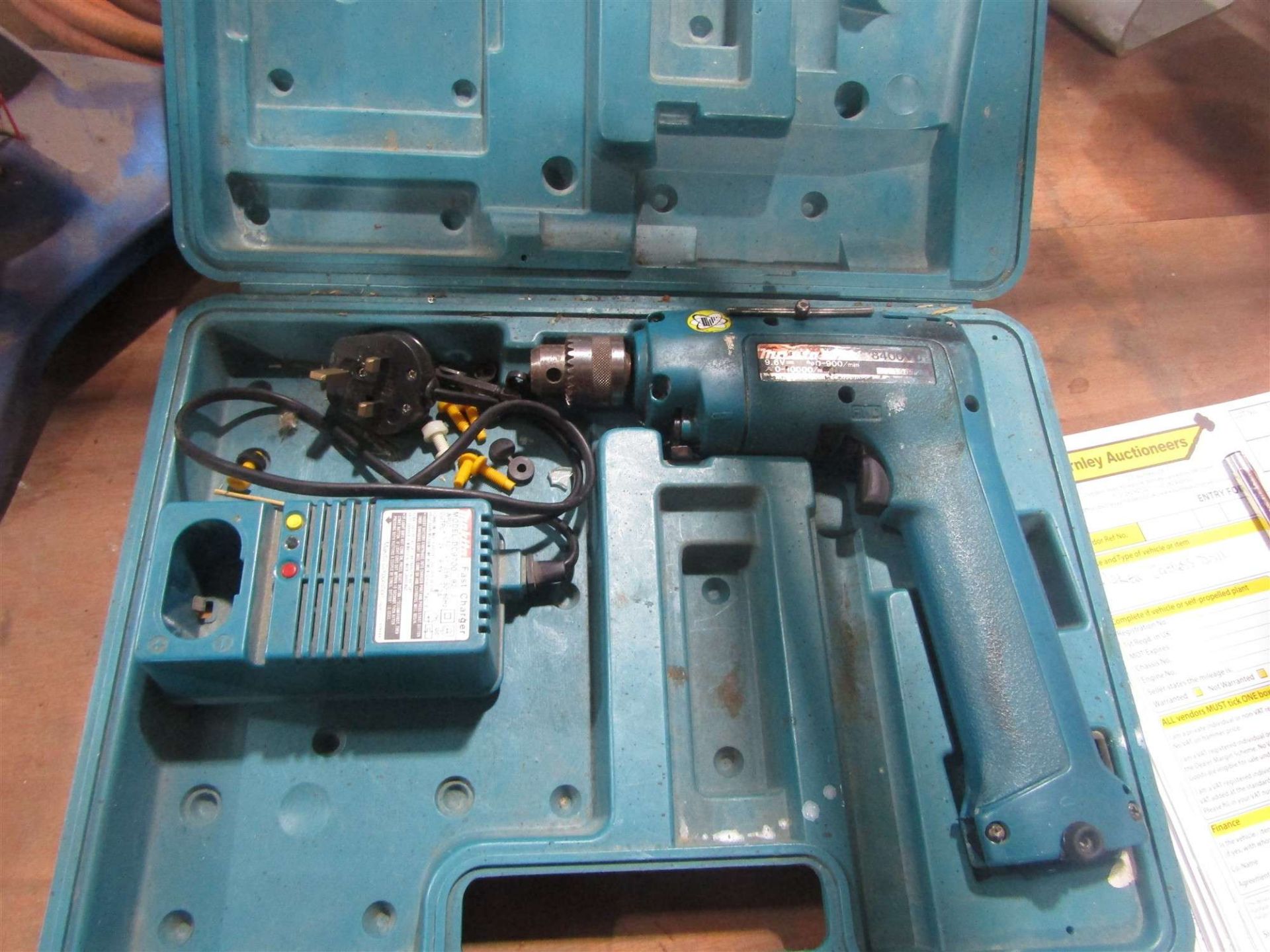 MAKITA CORDLESS DRILL