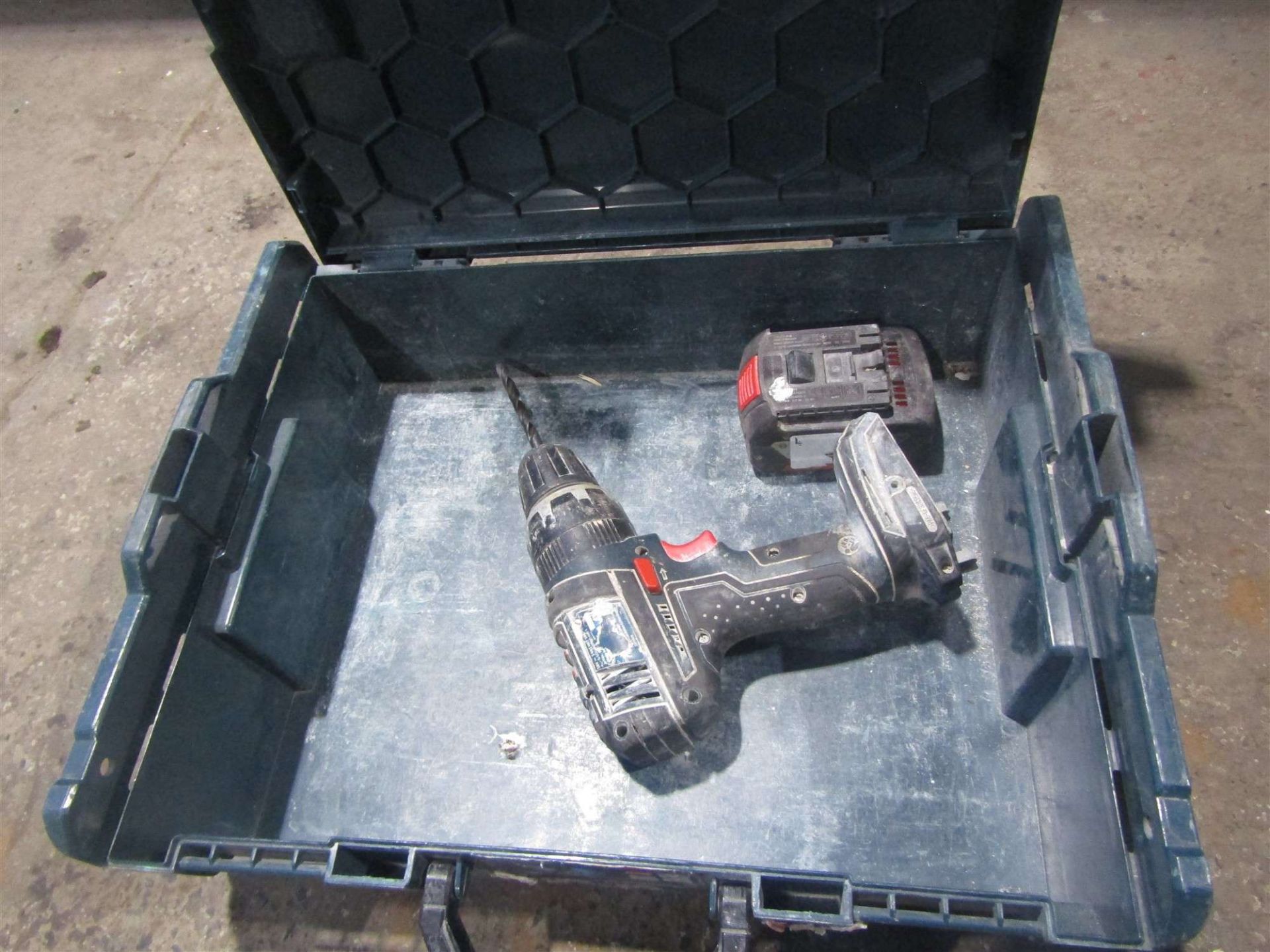 BOSCH DRILL & BATTERY