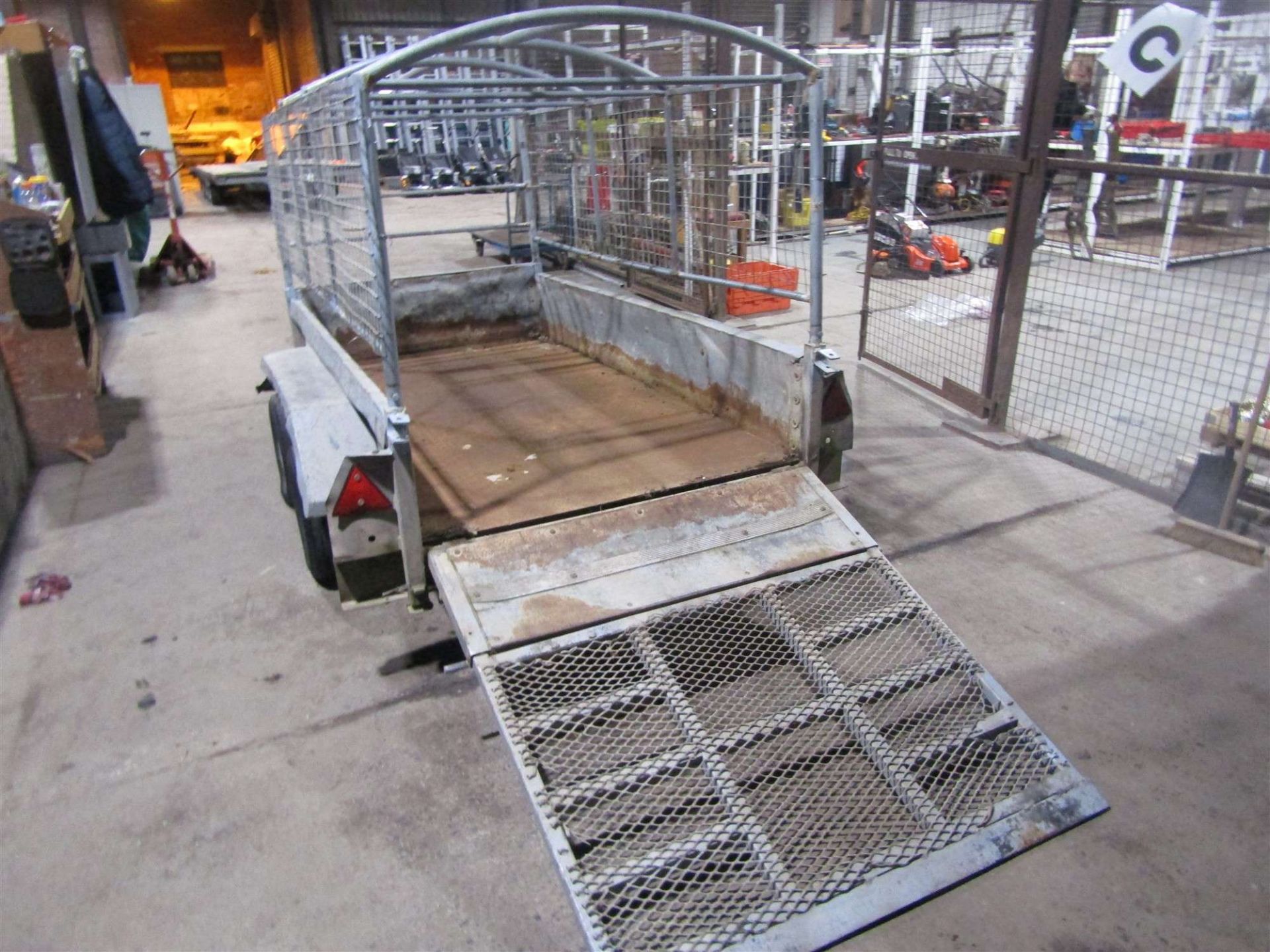 CHALLENGER TWIN AXEL PLANT TRAILER & CAGE - Image 2 of 3