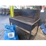 BARBECUE GRILL WITH COAL