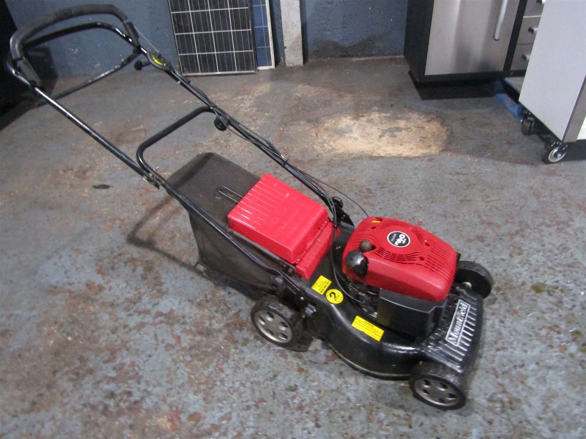 MOUNTFIELD RV40 PETROL MOWER WITH BAG