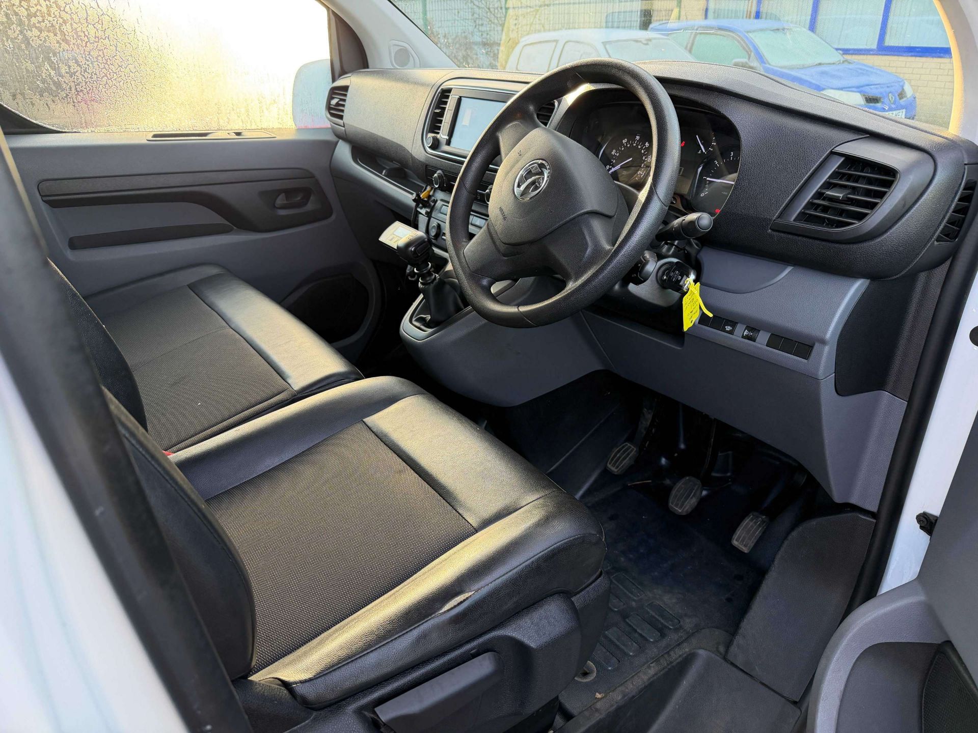 2021 21 REG VAUXHALL VIVARO L2 DIESEL 3100 2.0D 120PS DYNAMIC HI VAN - Image 6 of 7