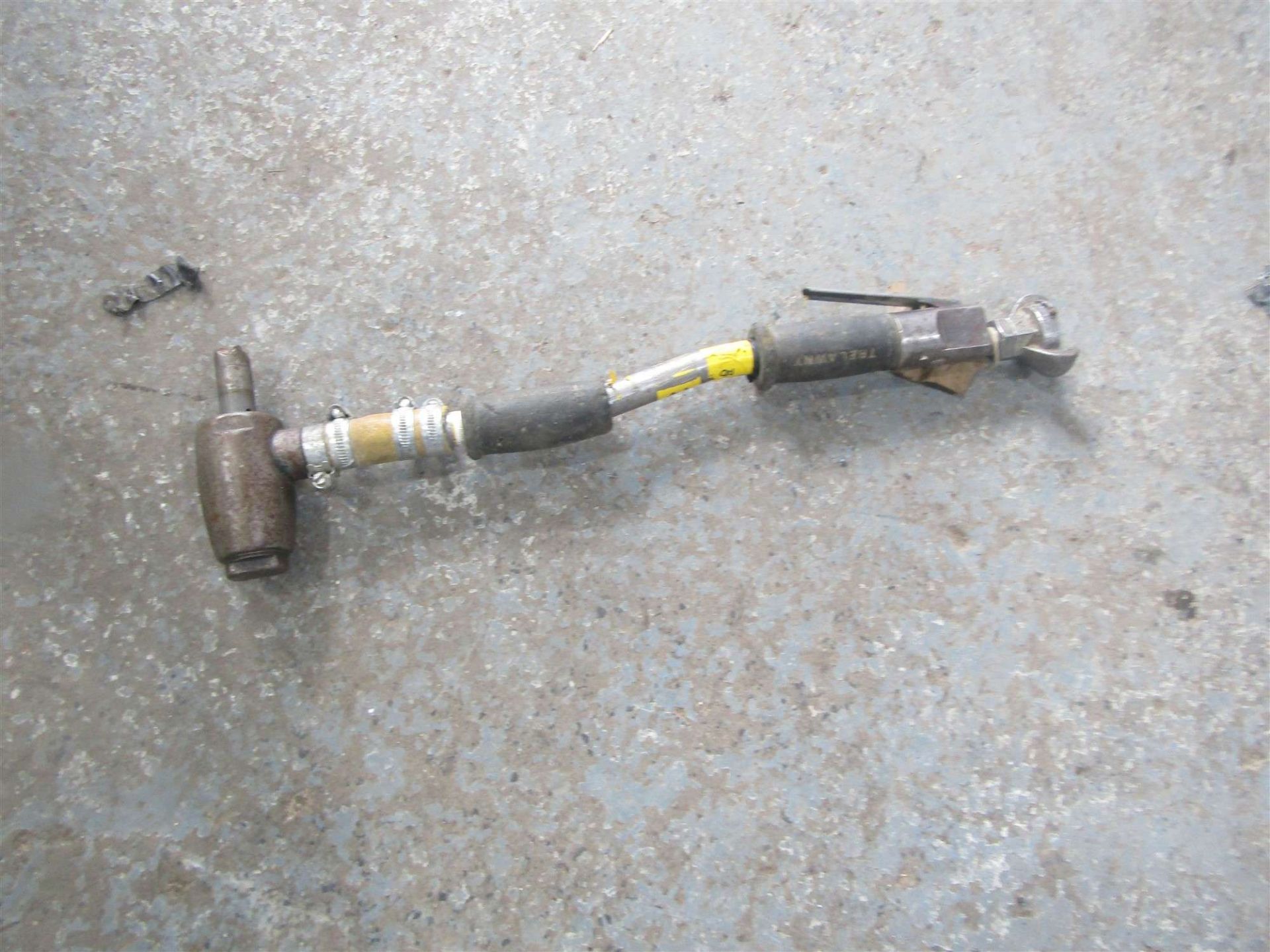 SINGLE HEADED HAND SCRABBLER (DIRECT HIRE CO)